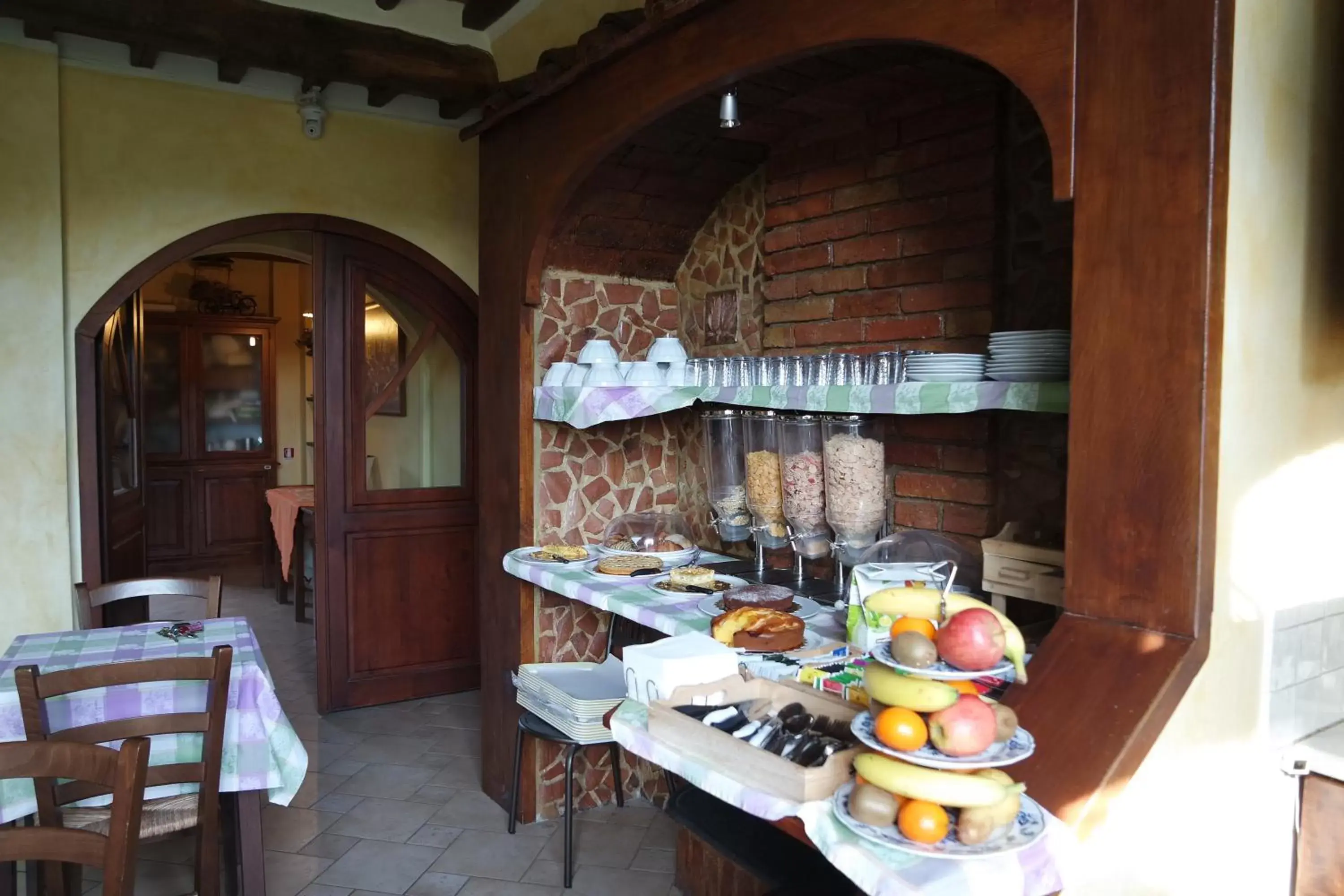 Food and drinks, Restaurant/Places to Eat in Fonte Dei Tufi