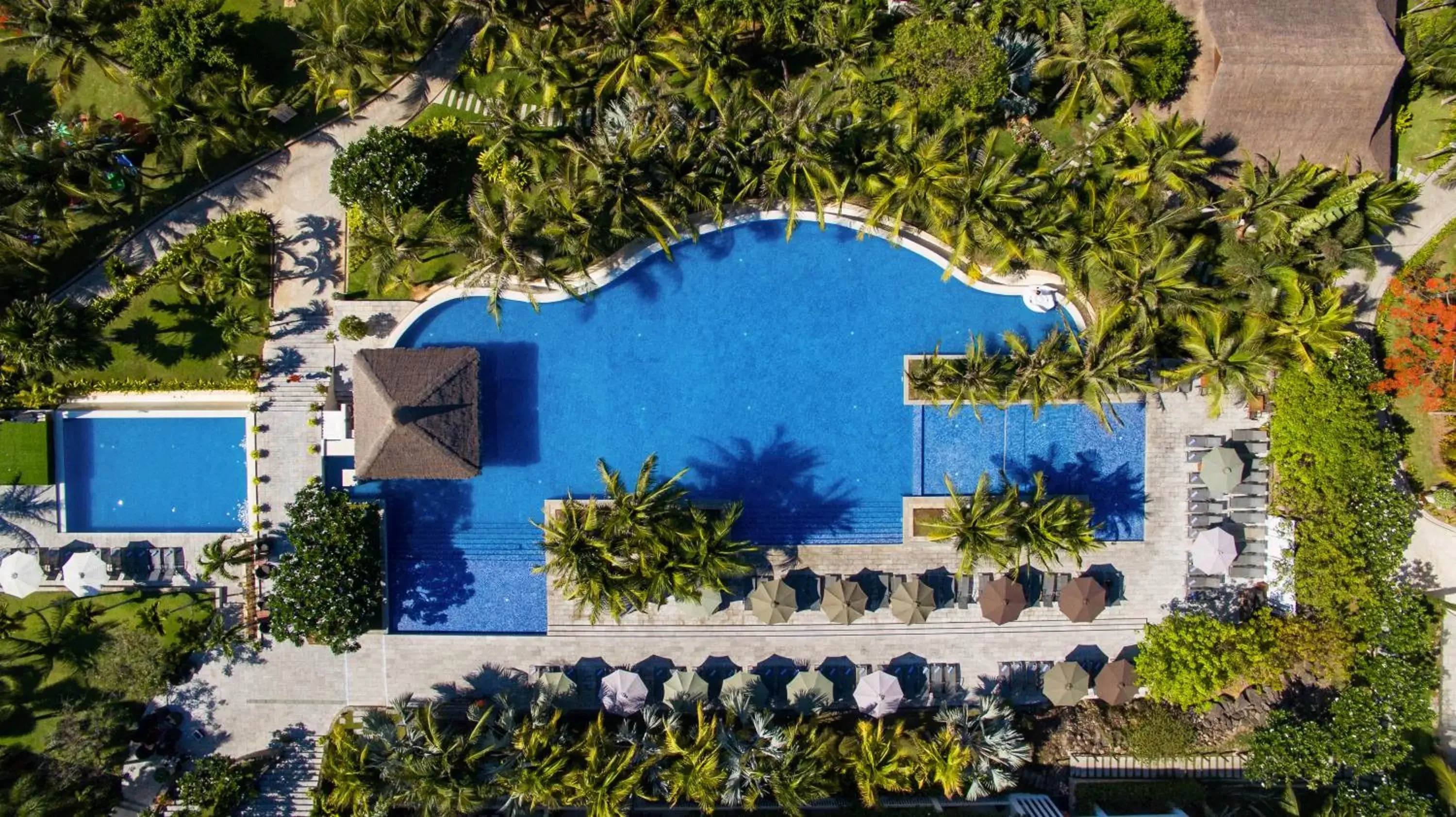 Pool view, Bird's-eye View in The Cliff Resort & Residences