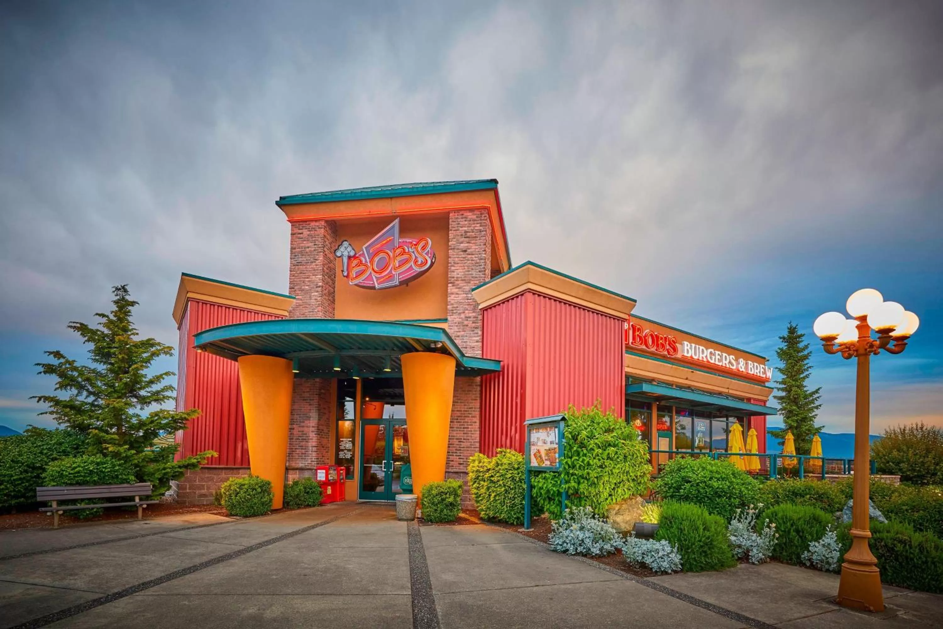 Restaurant/places to eat in Fairfield Inn & Suites Burlington