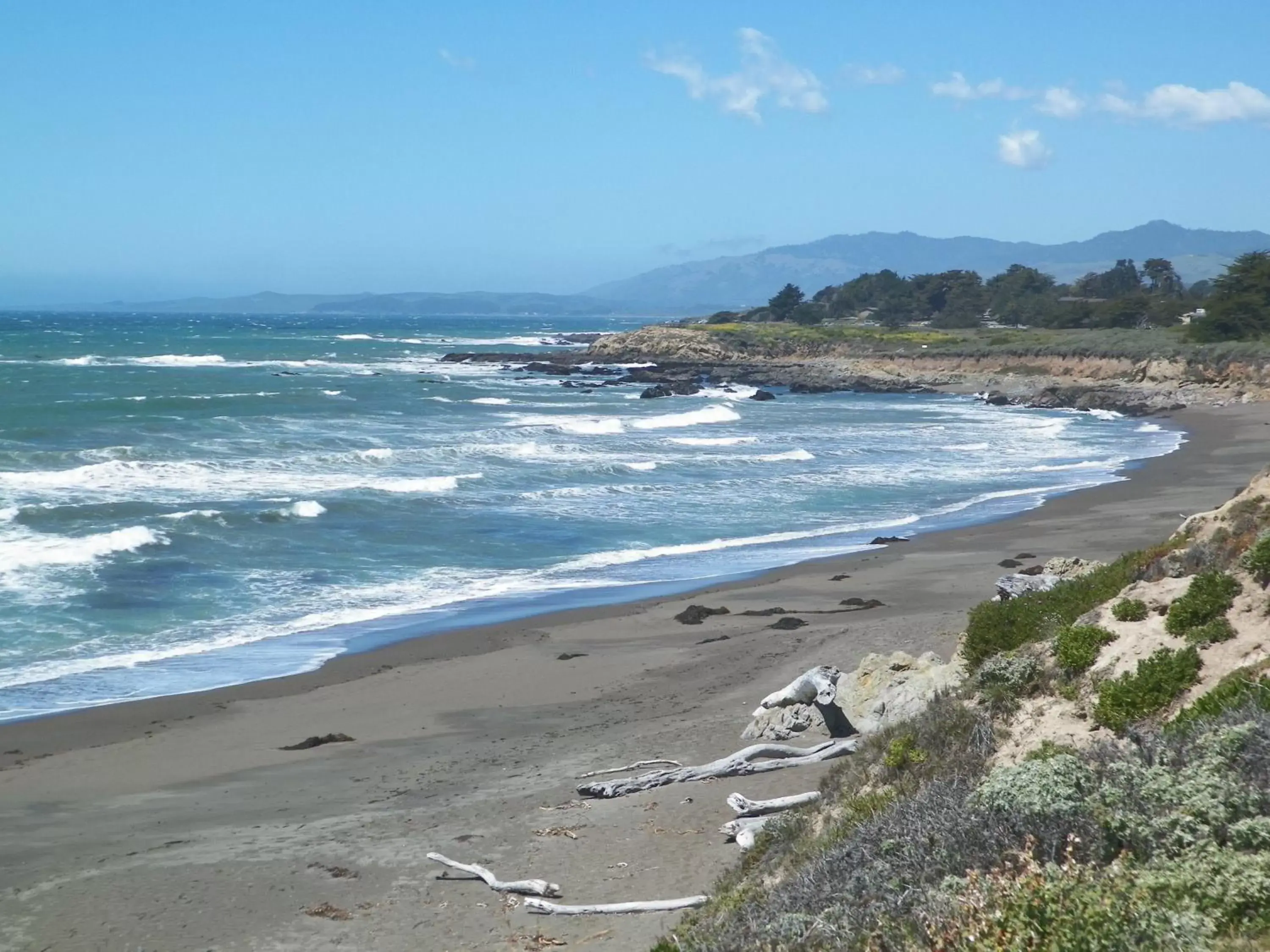 Nearby landmark, Beach in Sea Otter Inn