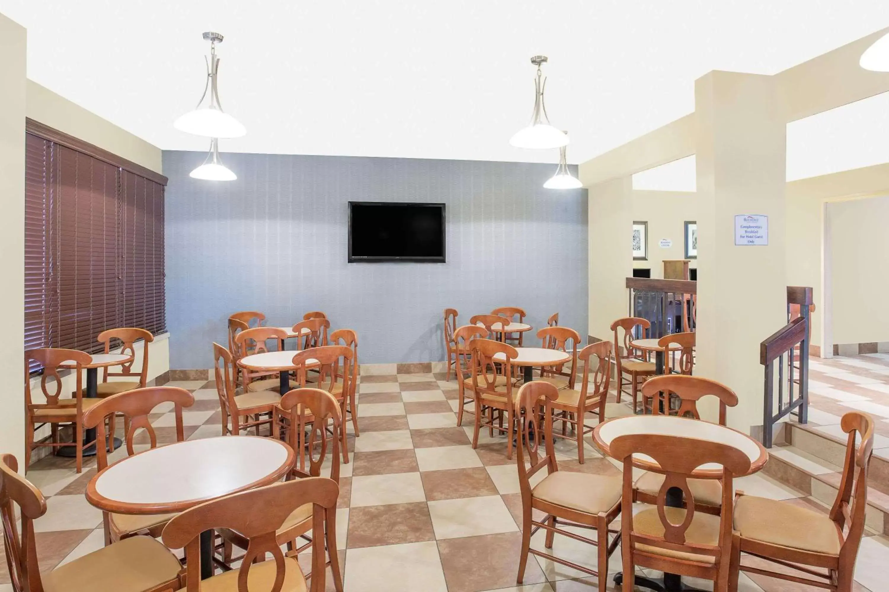 Lobby or reception, Restaurant/Places to Eat in Baymont by Wyndham Greenville