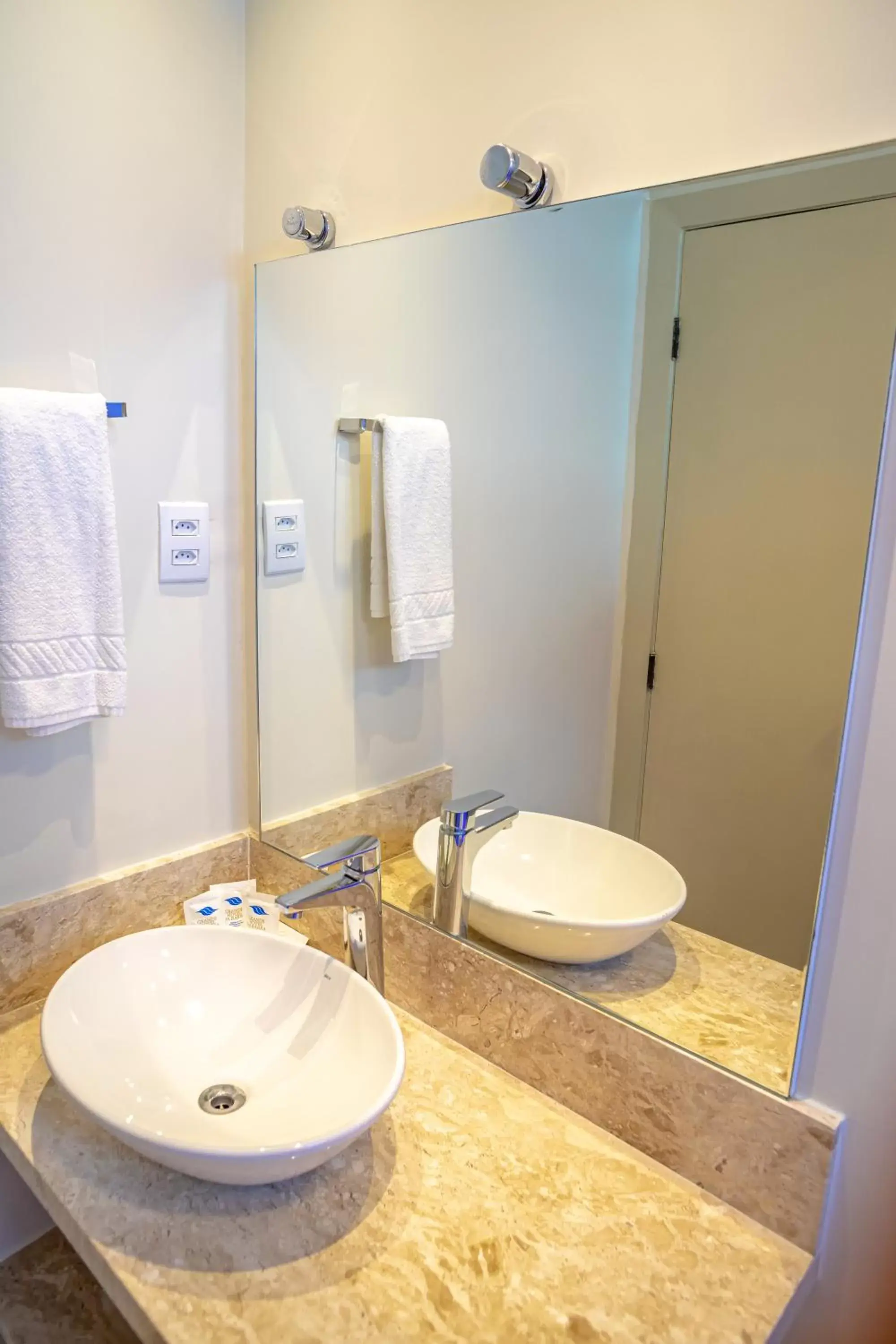 Bathroom in Grande Hotel da Barra