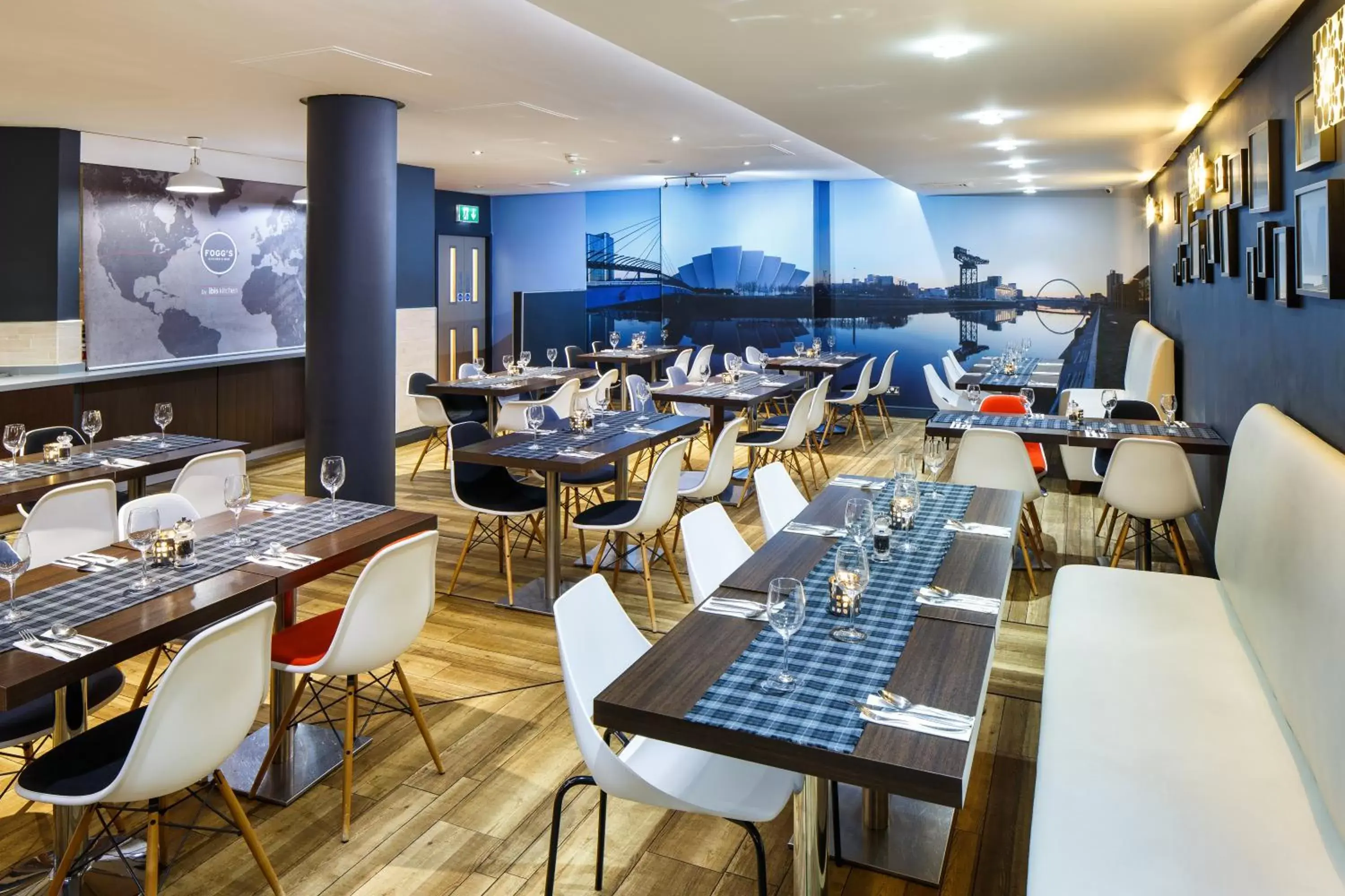 Restaurant/Places to Eat in ibis Glasgow City Centre – Sauchiehall St