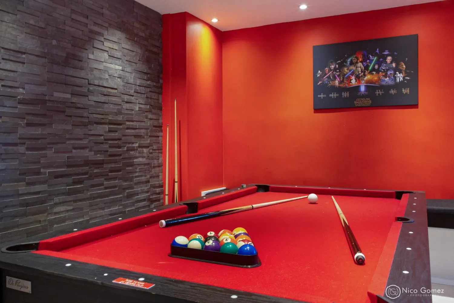 Billiard in ibis Styles Cannes Le Cannet