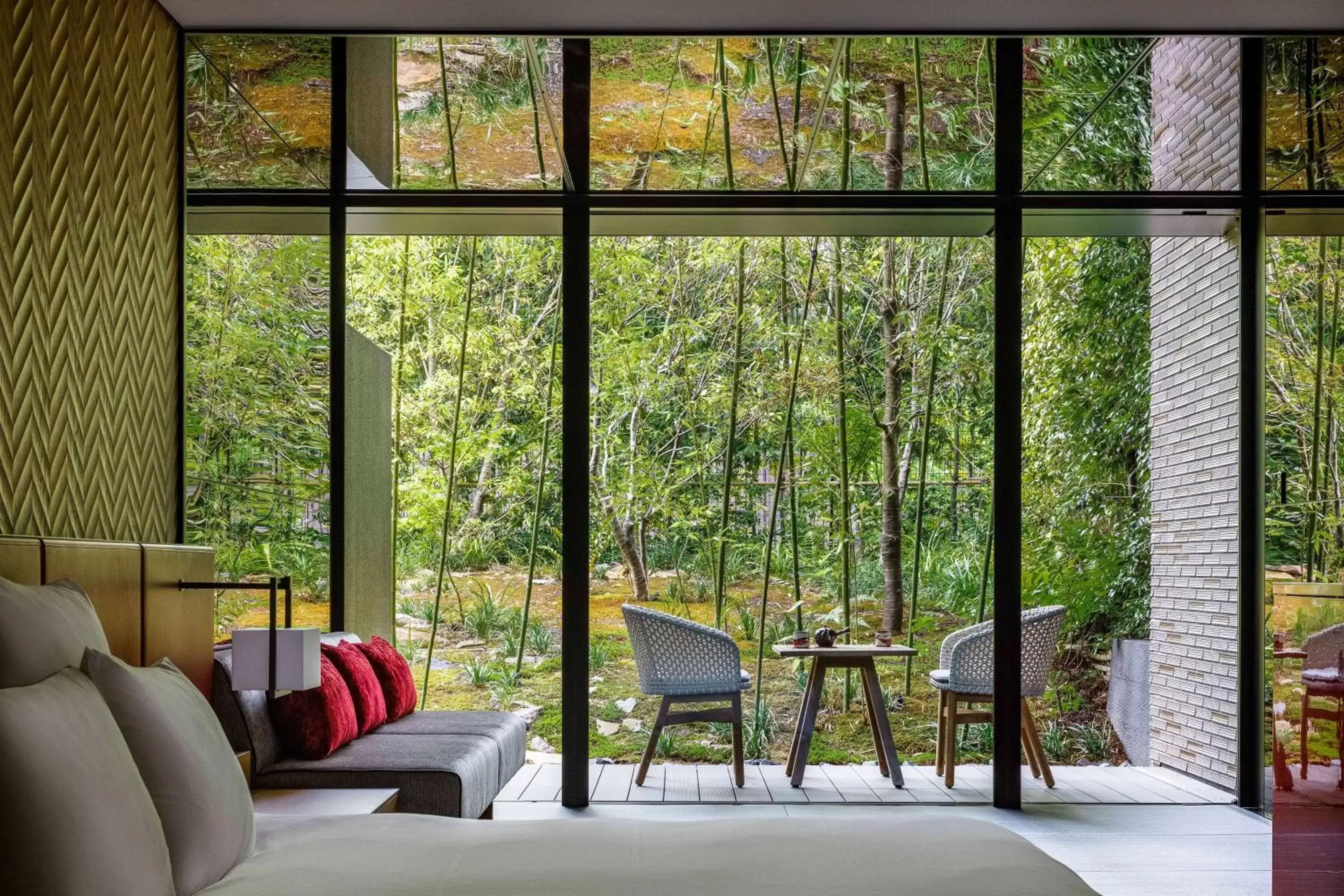 Bedroom, Seating Area in Garrya Nijo Castle Kyoto - Banyan Tree Group