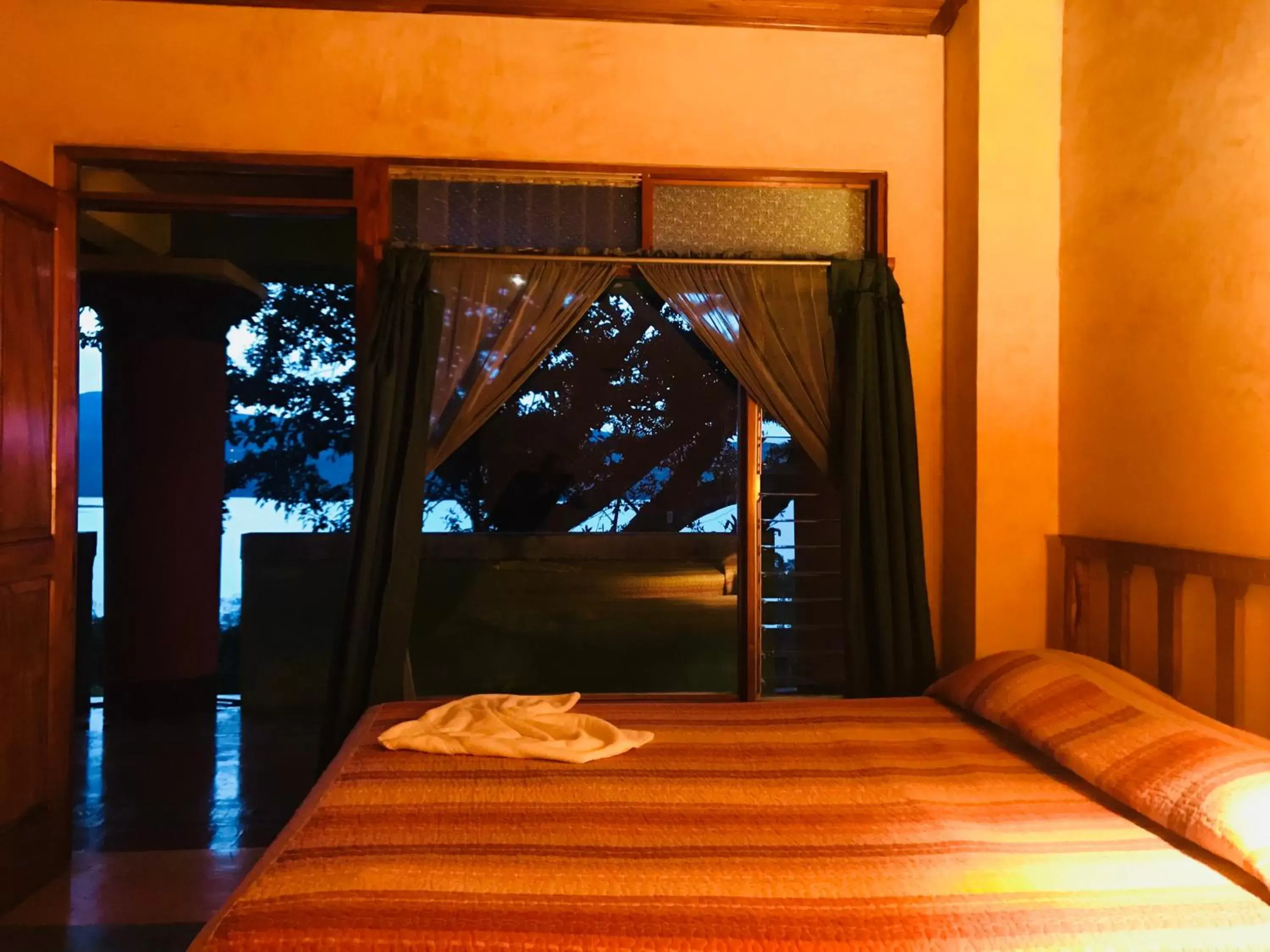 Bed in Lake Arenal Brewery & Hotel