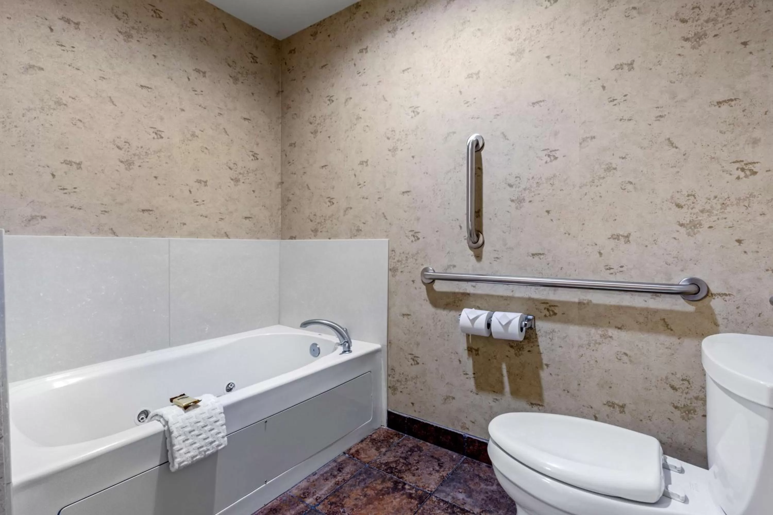 Bathroom in Best Western PLUS Bryce Canyon Grand Hotel