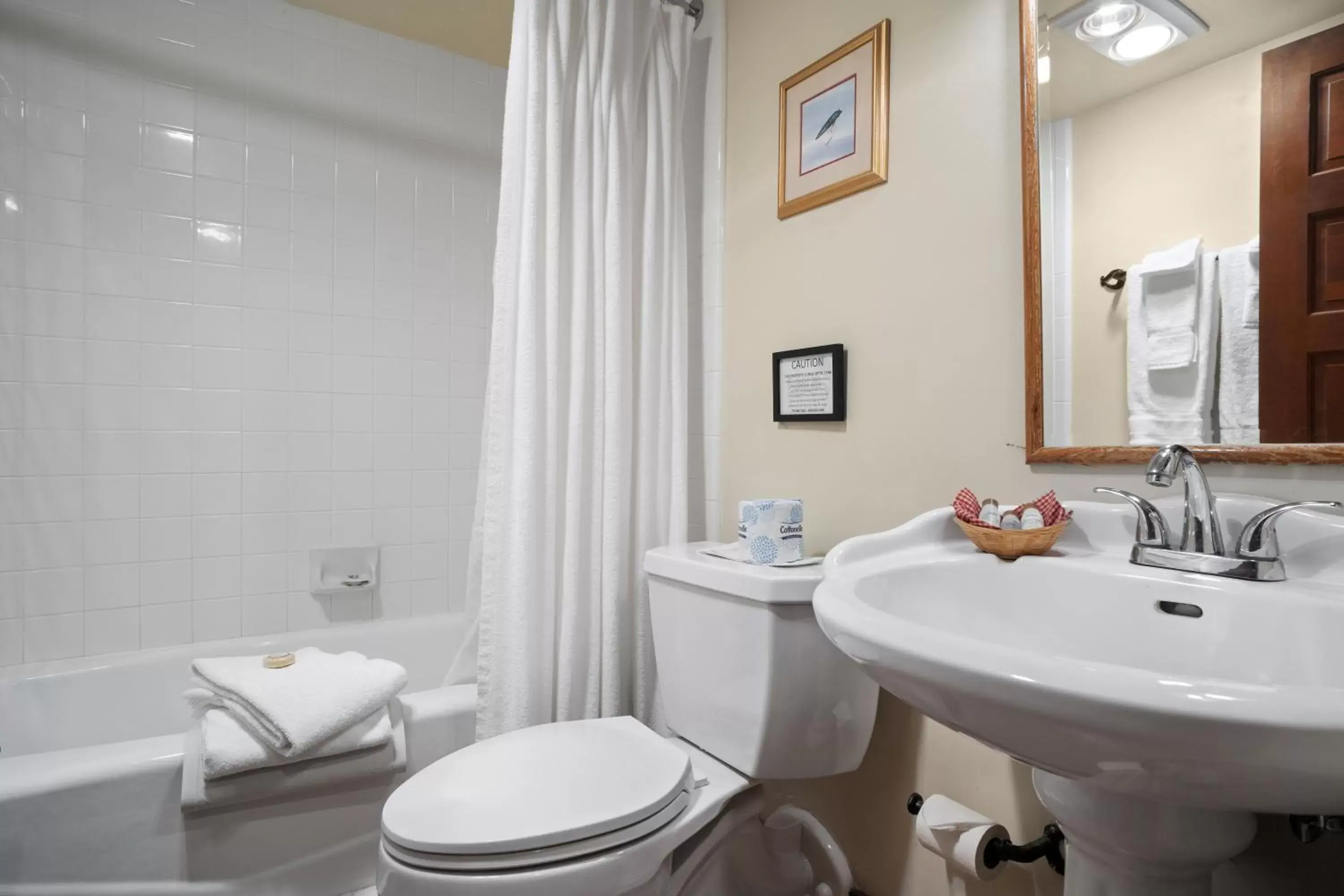 Bathroom in Weasku Inn