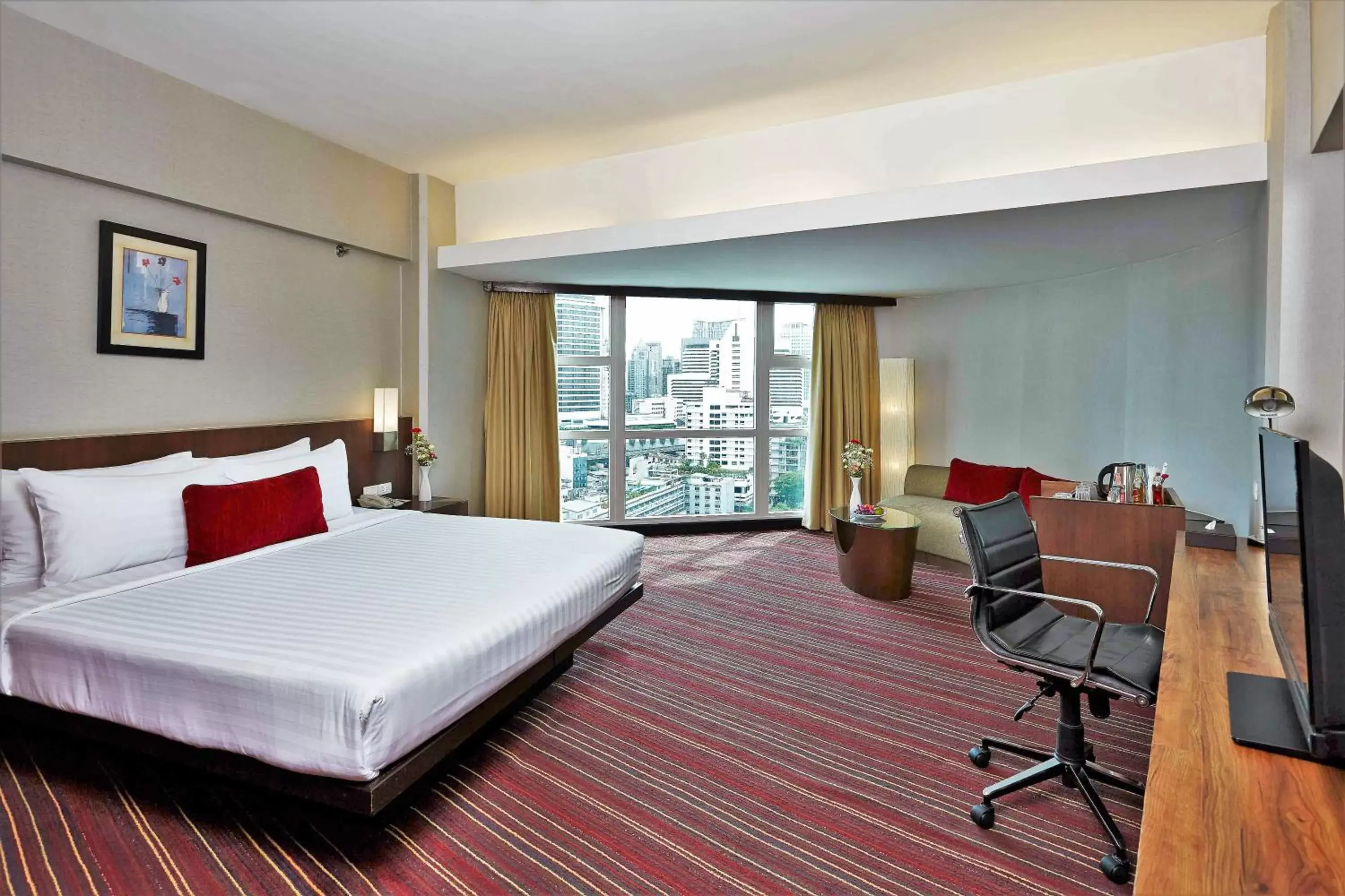 Bedroom in Ambassador Hotel Bangkok - SHA Extra Plus
