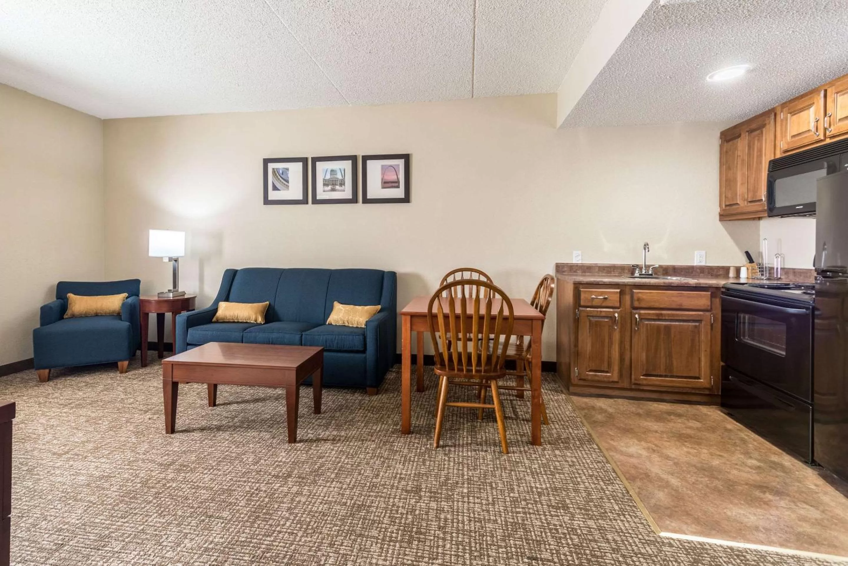 Photo of the whole room in Comfort Inn Festus-St Louis South