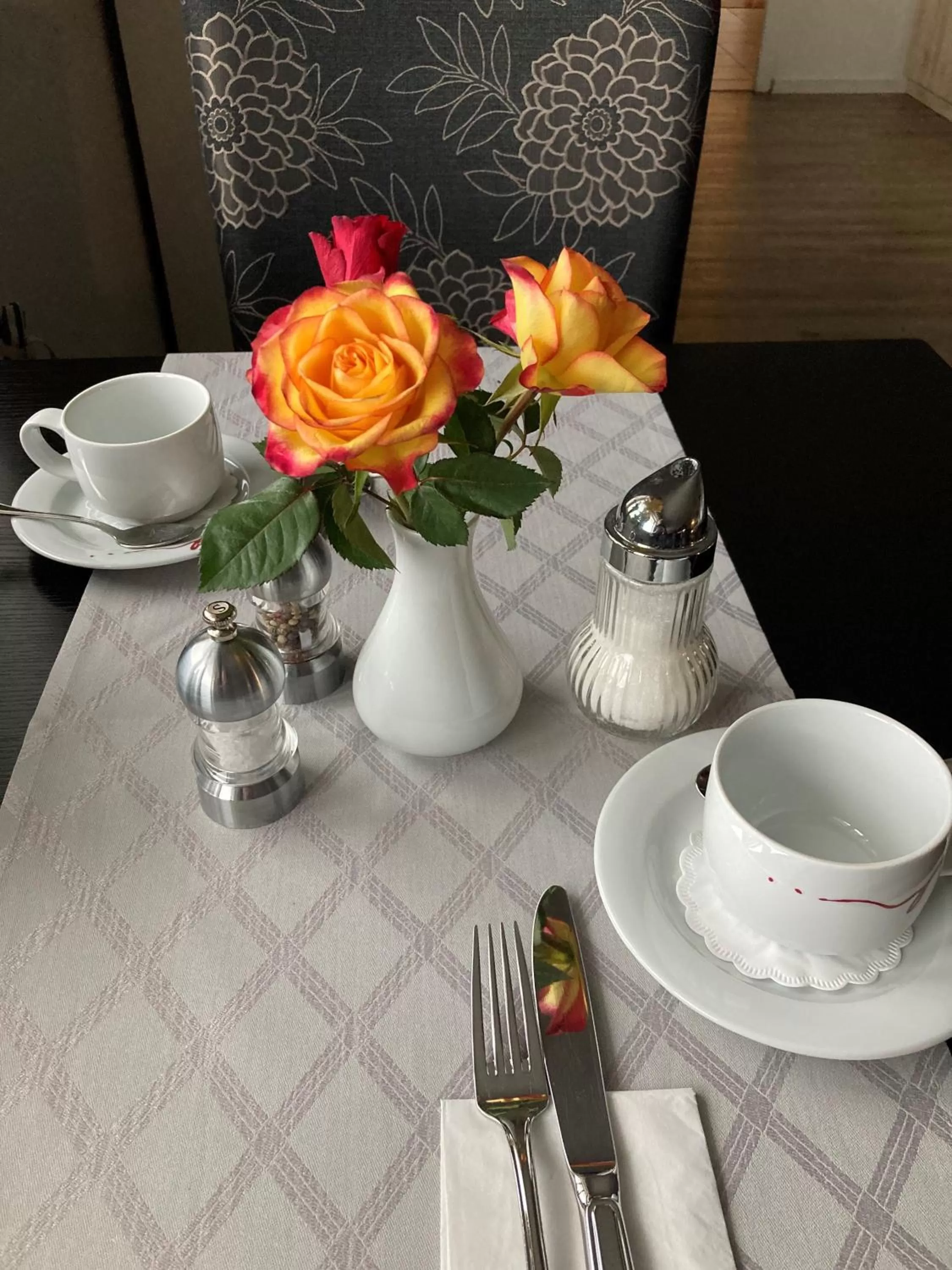 Restaurant/places to eat in Hotel KonradP Holzkirchen