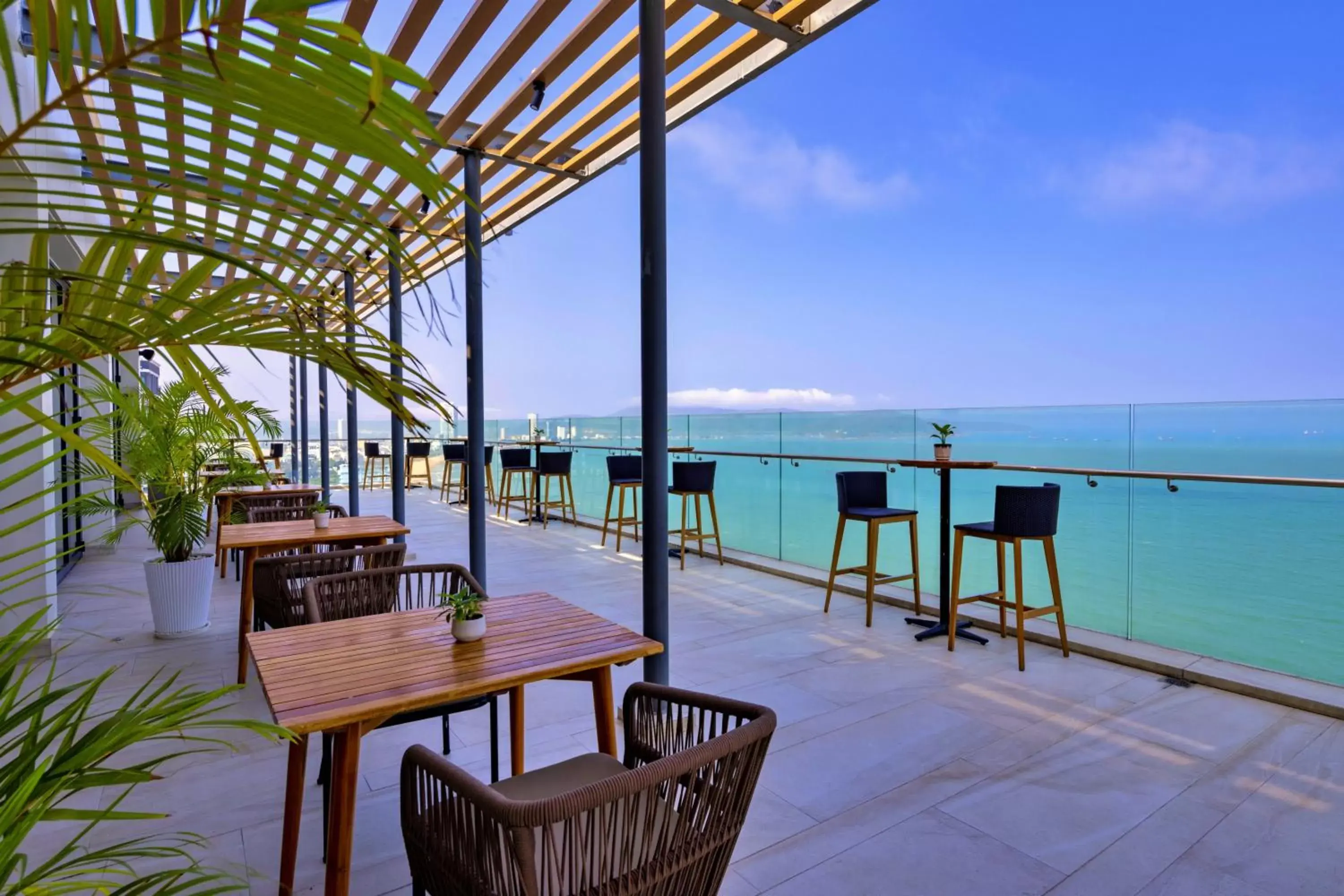 Lounge or bar in Anya Premier Beachfront Hotel Quy Nhon Lounge or bar in Anya Premier Beachfront Hotel Quy Nhon