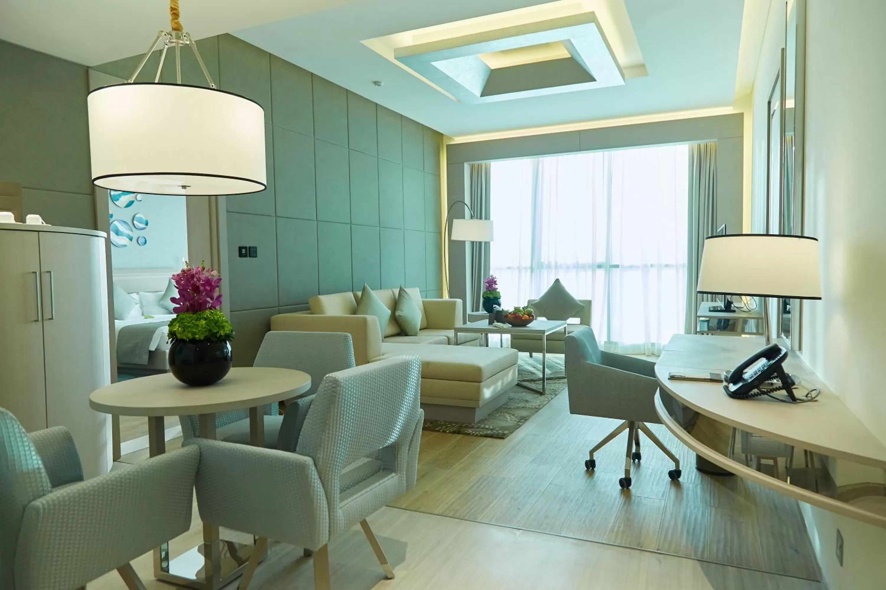 Living room in Royal M Hotel Abu Dhabi by Gewan