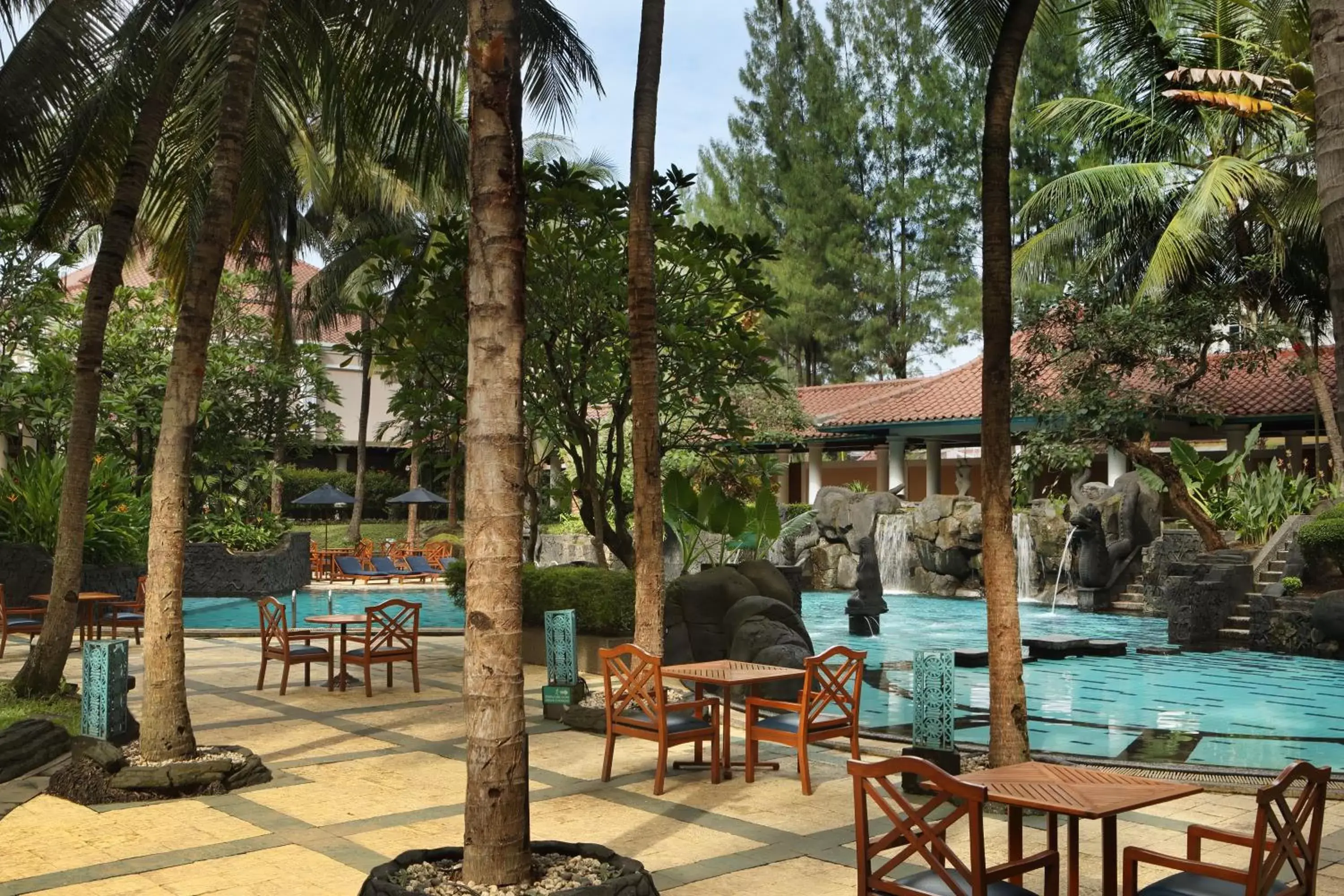 Garden, Swimming Pool in Melia Purosani Yogyakarta