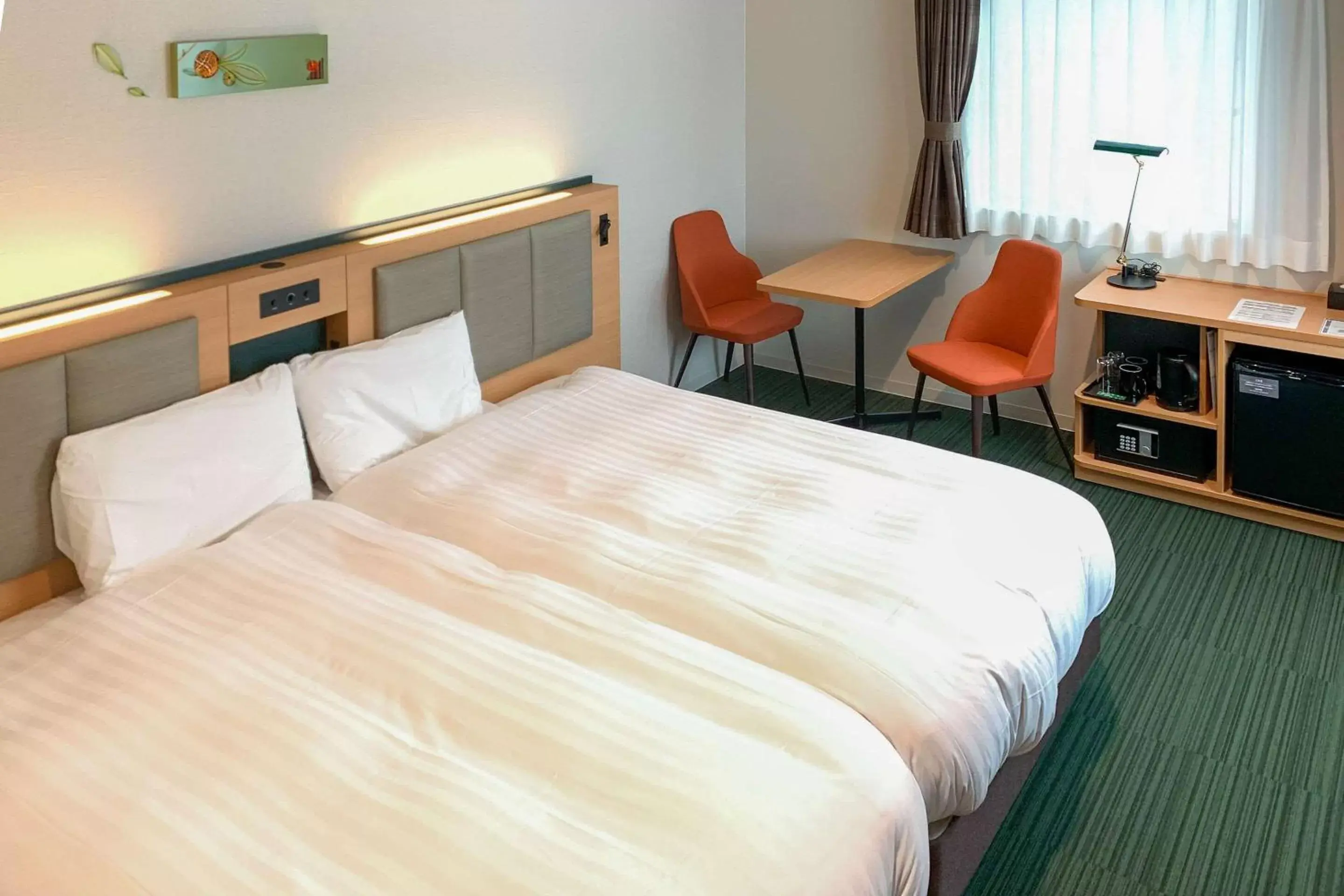Bedroom, Bed in Comfort Hotel Matsuyama