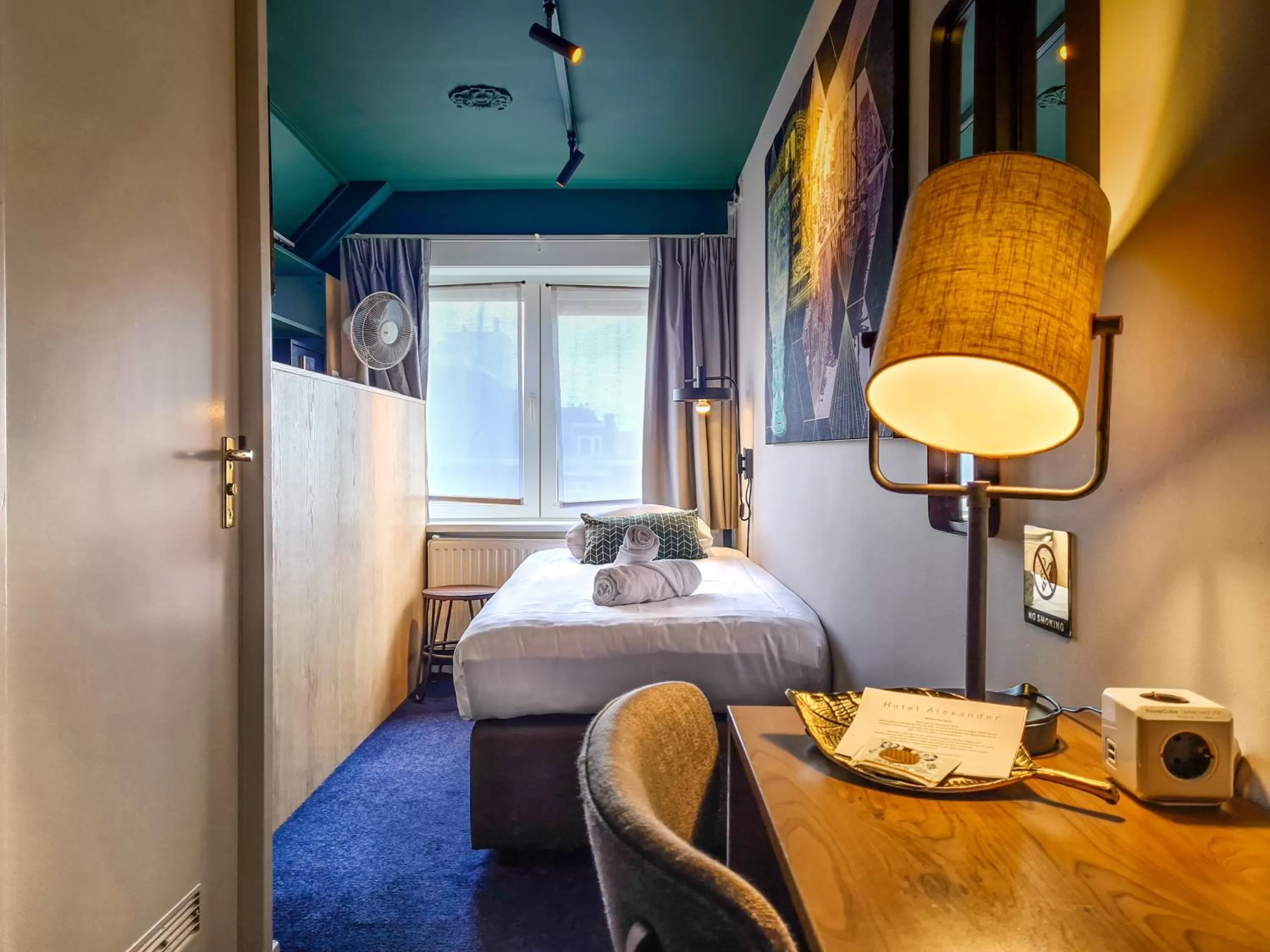 Photo of the whole room, Bed in Hotel Alexander