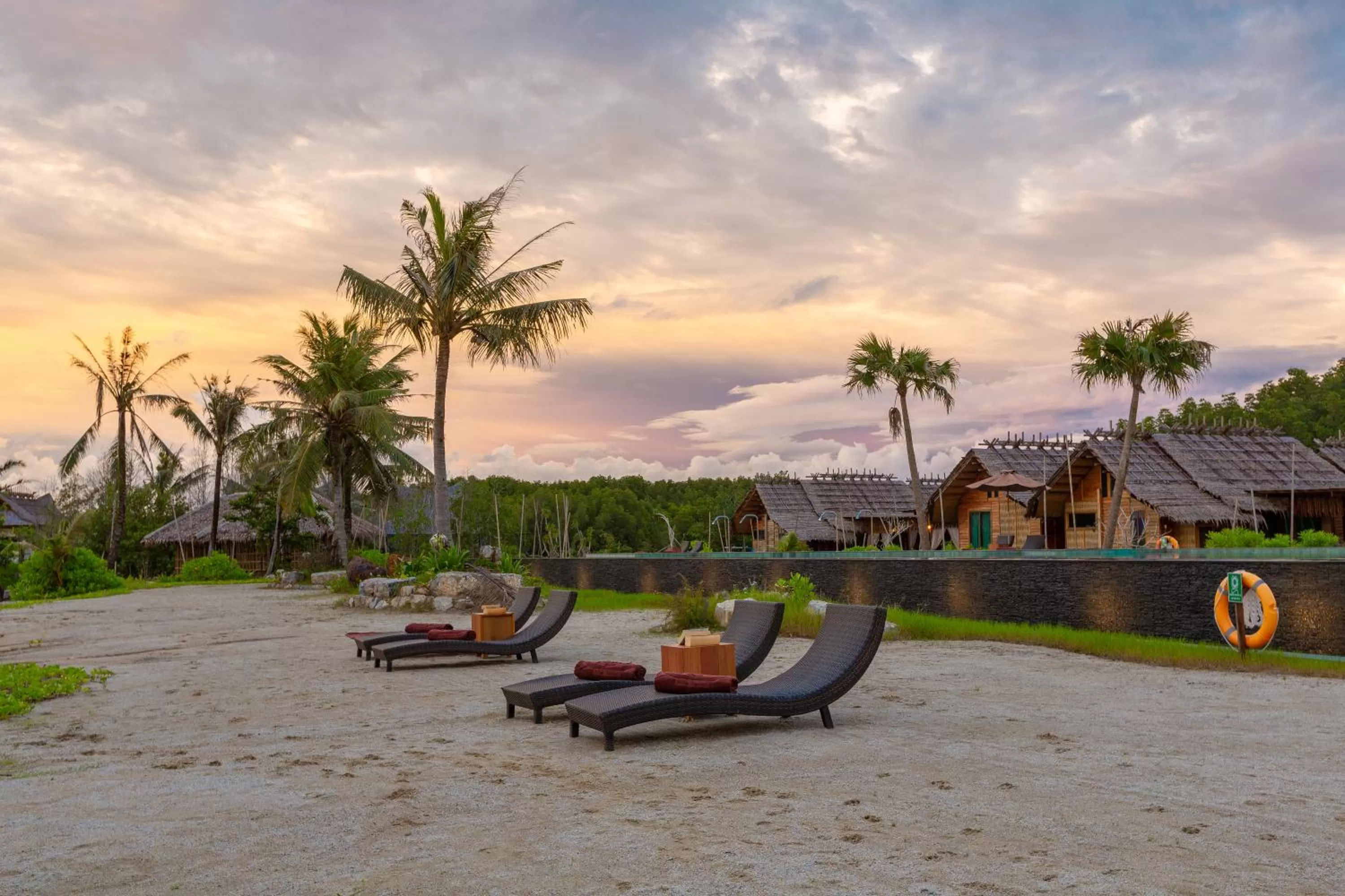 Swimming pool in Venice Krabi Villa Resort