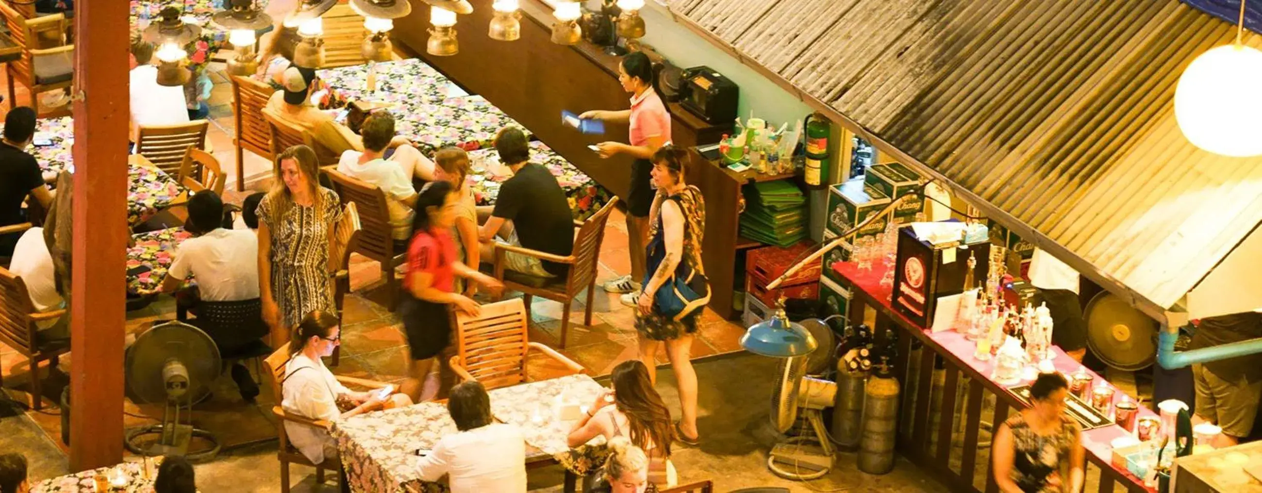 Restaurant/places to eat in Villa Cha-Cha Banglumphu