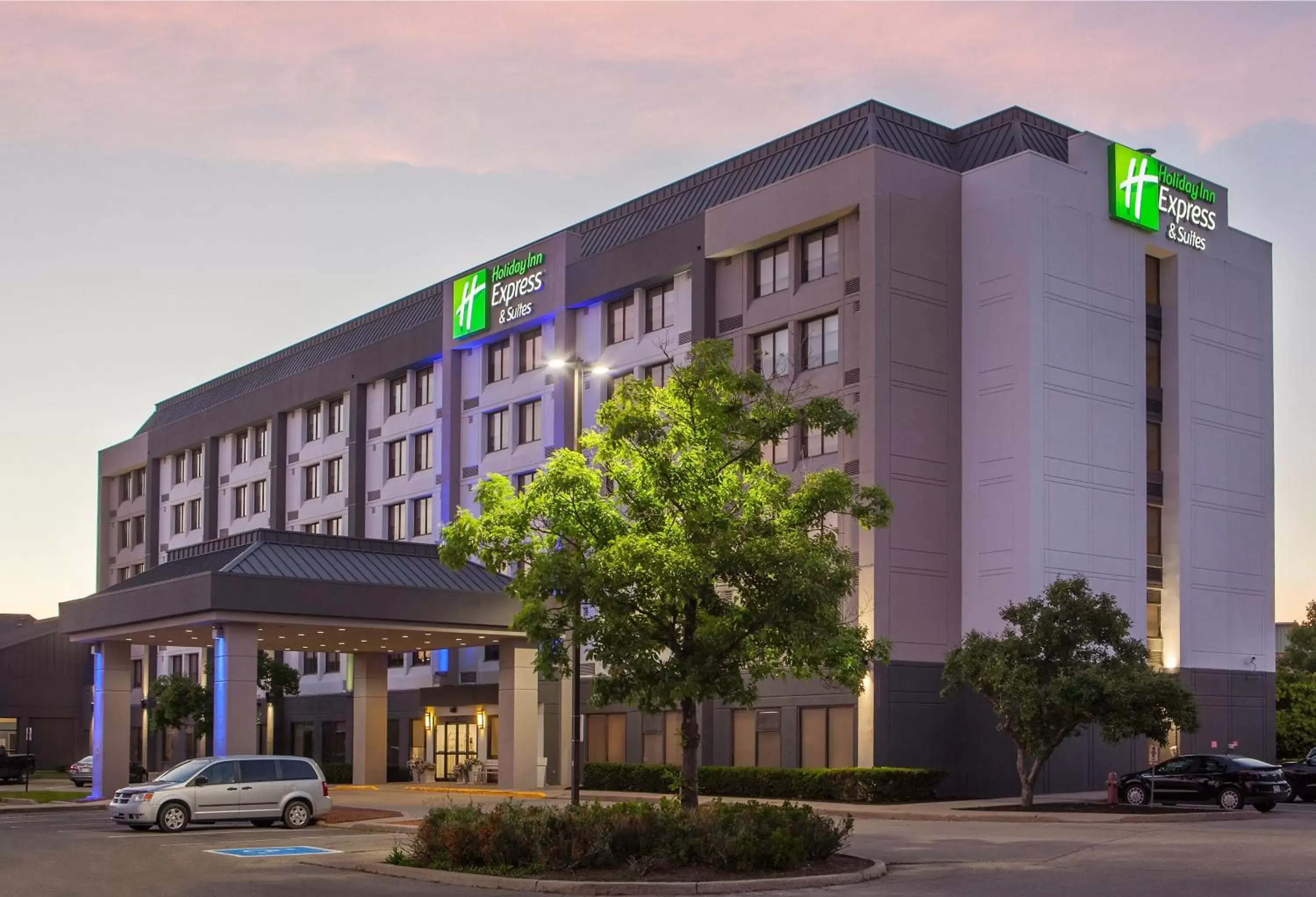 Property Building in Holiday Inn Express & Suites Mississauga-Toronto Southwest, an IHG Hotel