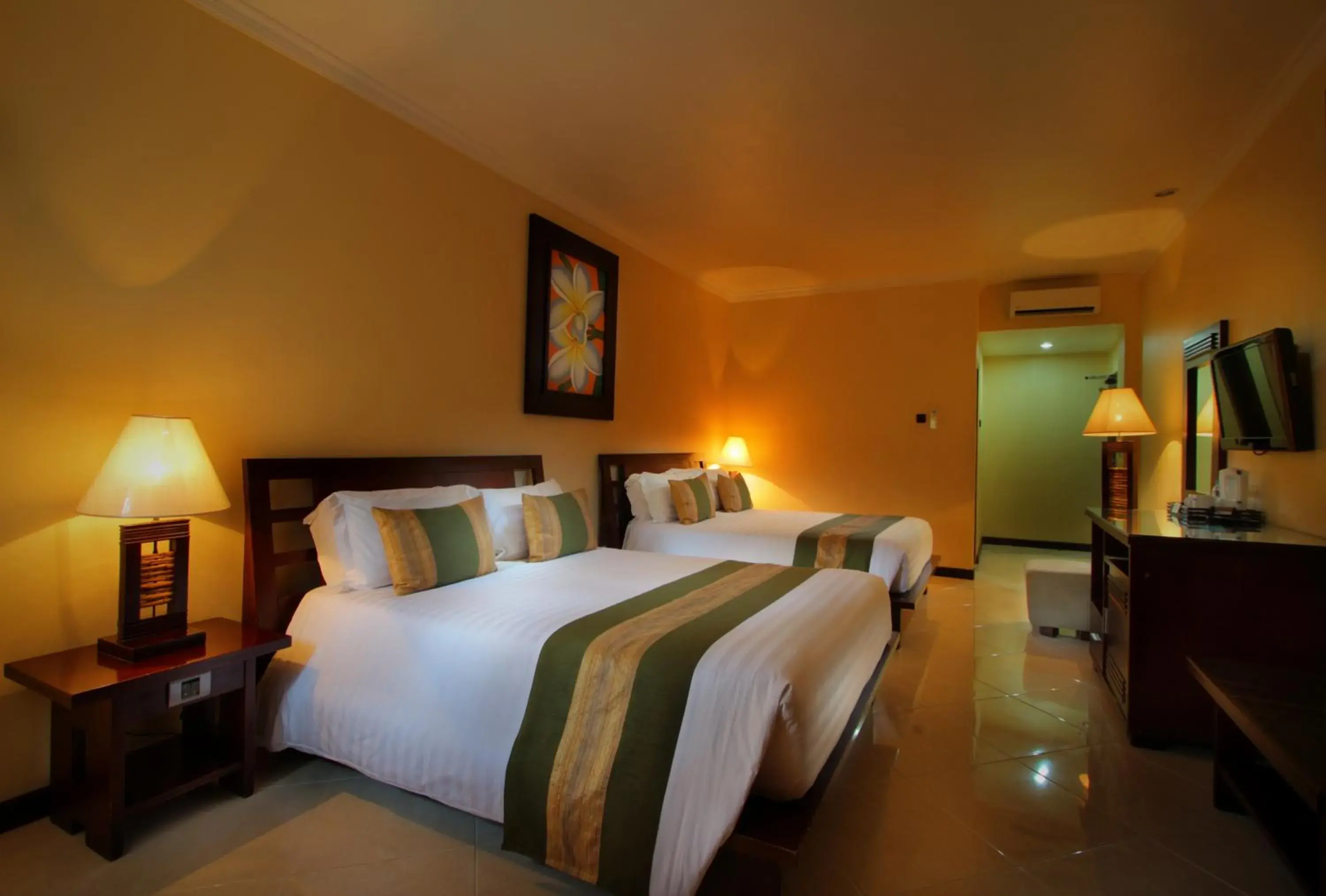 Bed in Adi Dharma Hotel Kuta