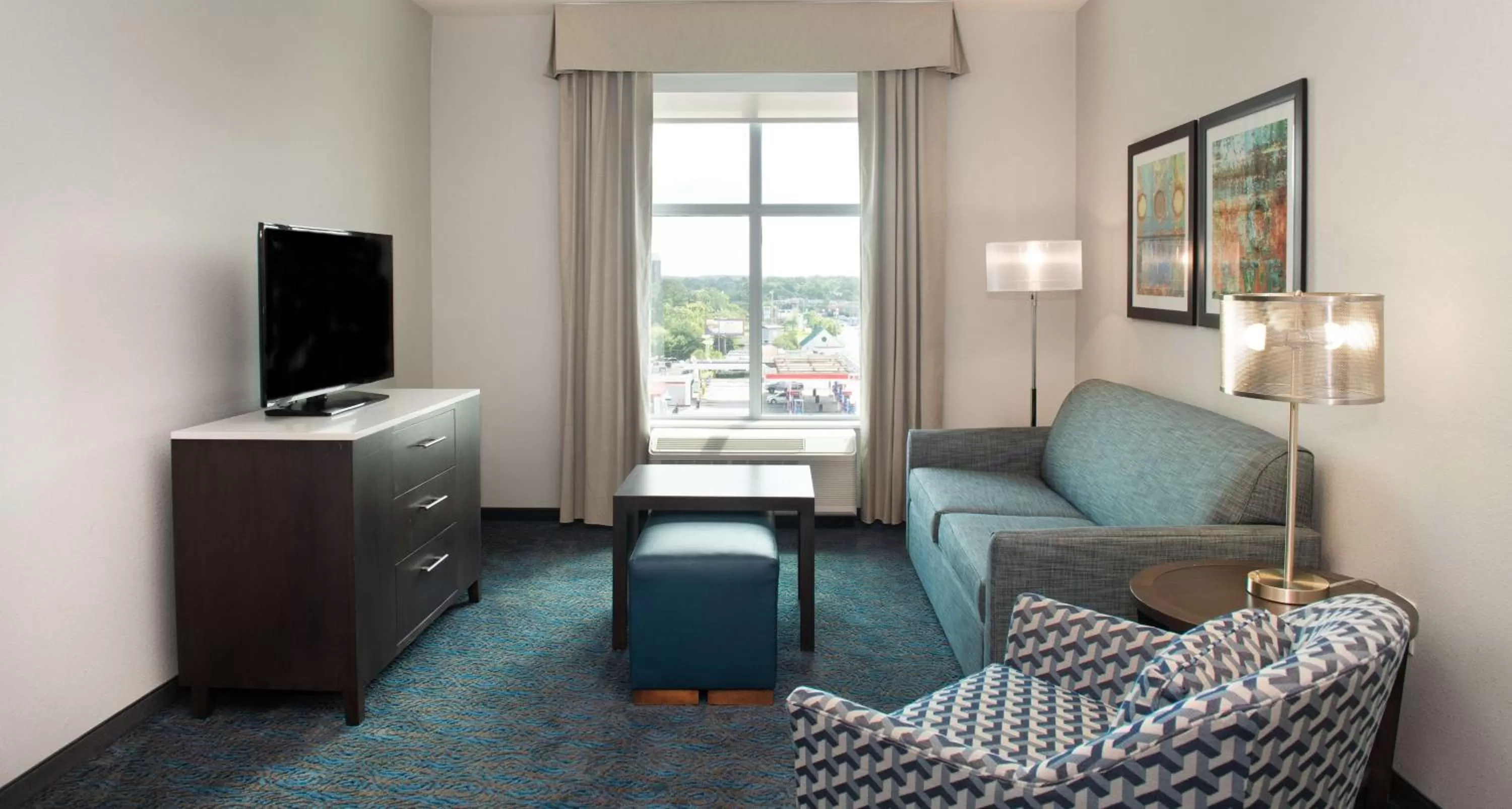 Living room in Homewood Suites By Hilton North Charleston