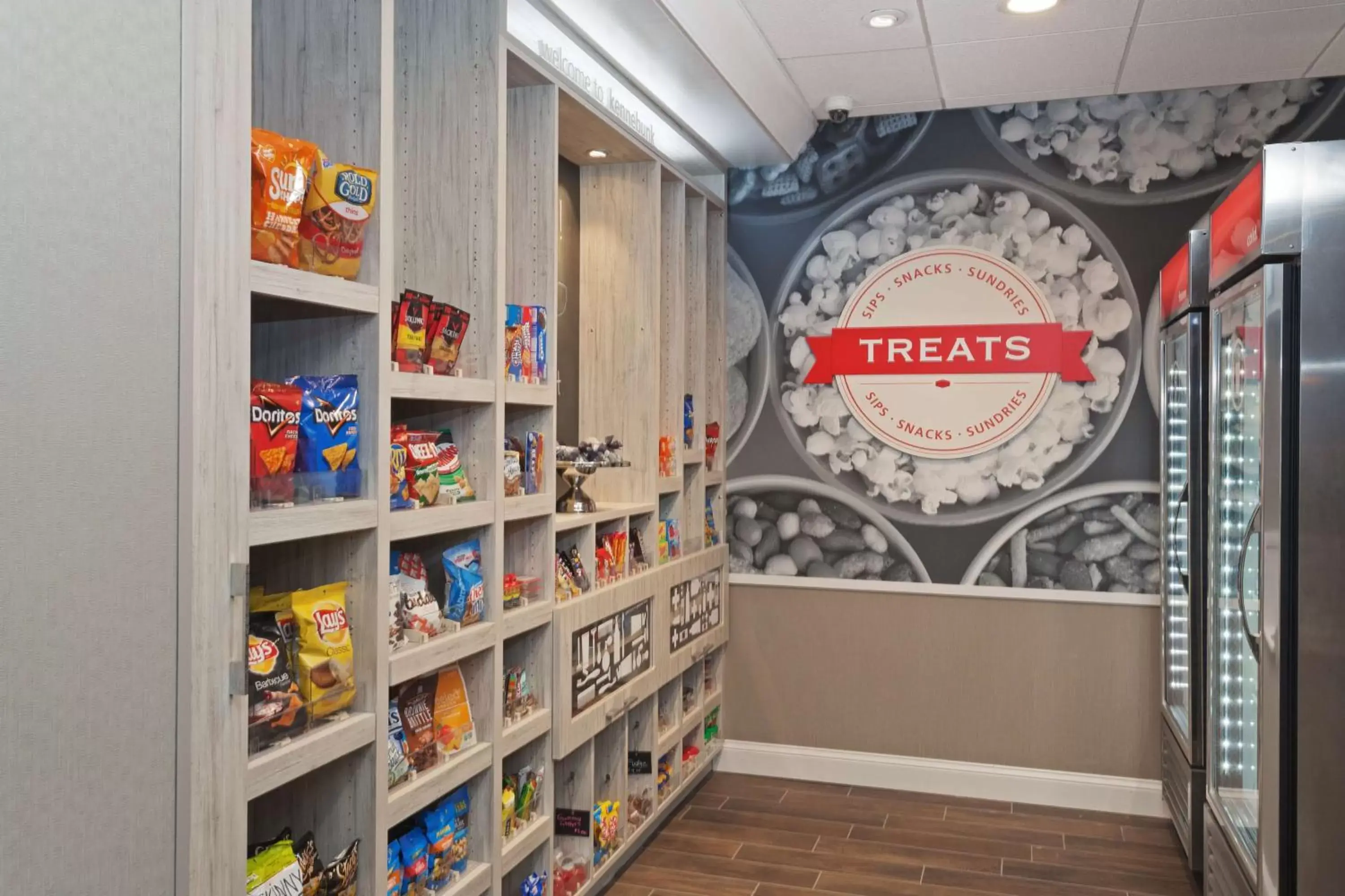 Restaurant/places to eat in Hampton Inn Kennebunk Kennebunkport Me Restaurant/places to eat in Hampton Inn Kennebunk Kennebunkport Me