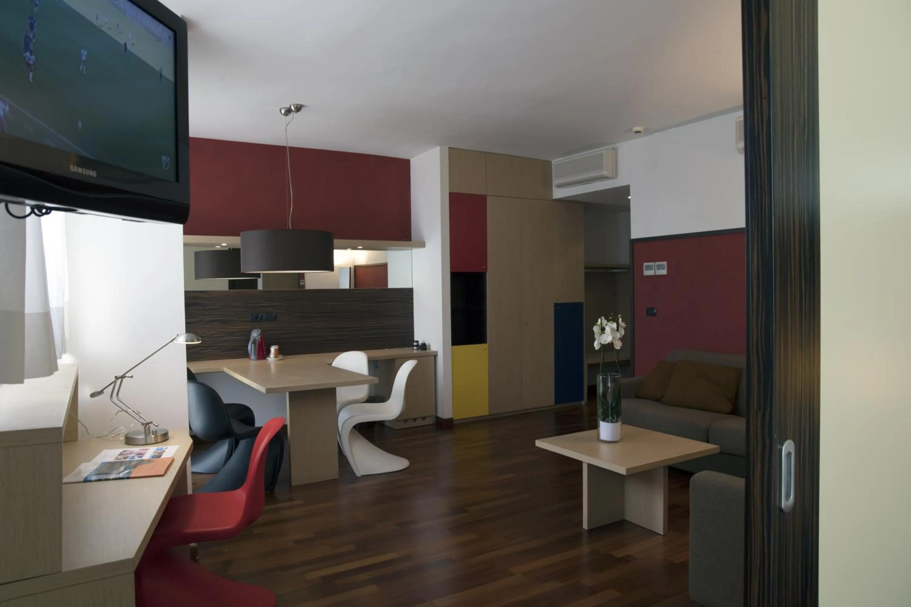 Bedroom in Hotel Du Lac - Relax Attitude Hotel