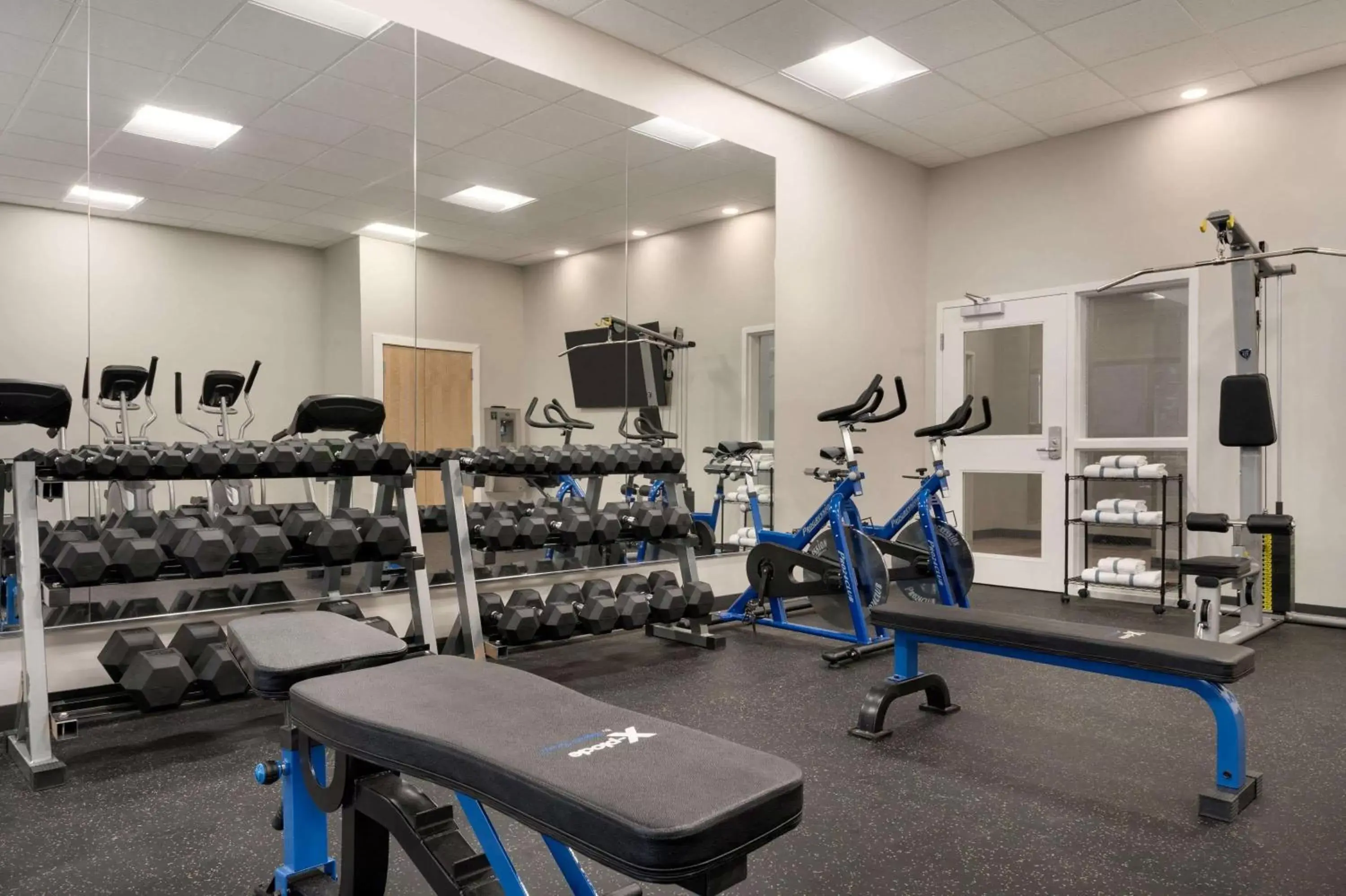 Fitness centre/facilities, Fitness Center/Facilities in Microtel Inn & Suites by Wyndham Kelowna