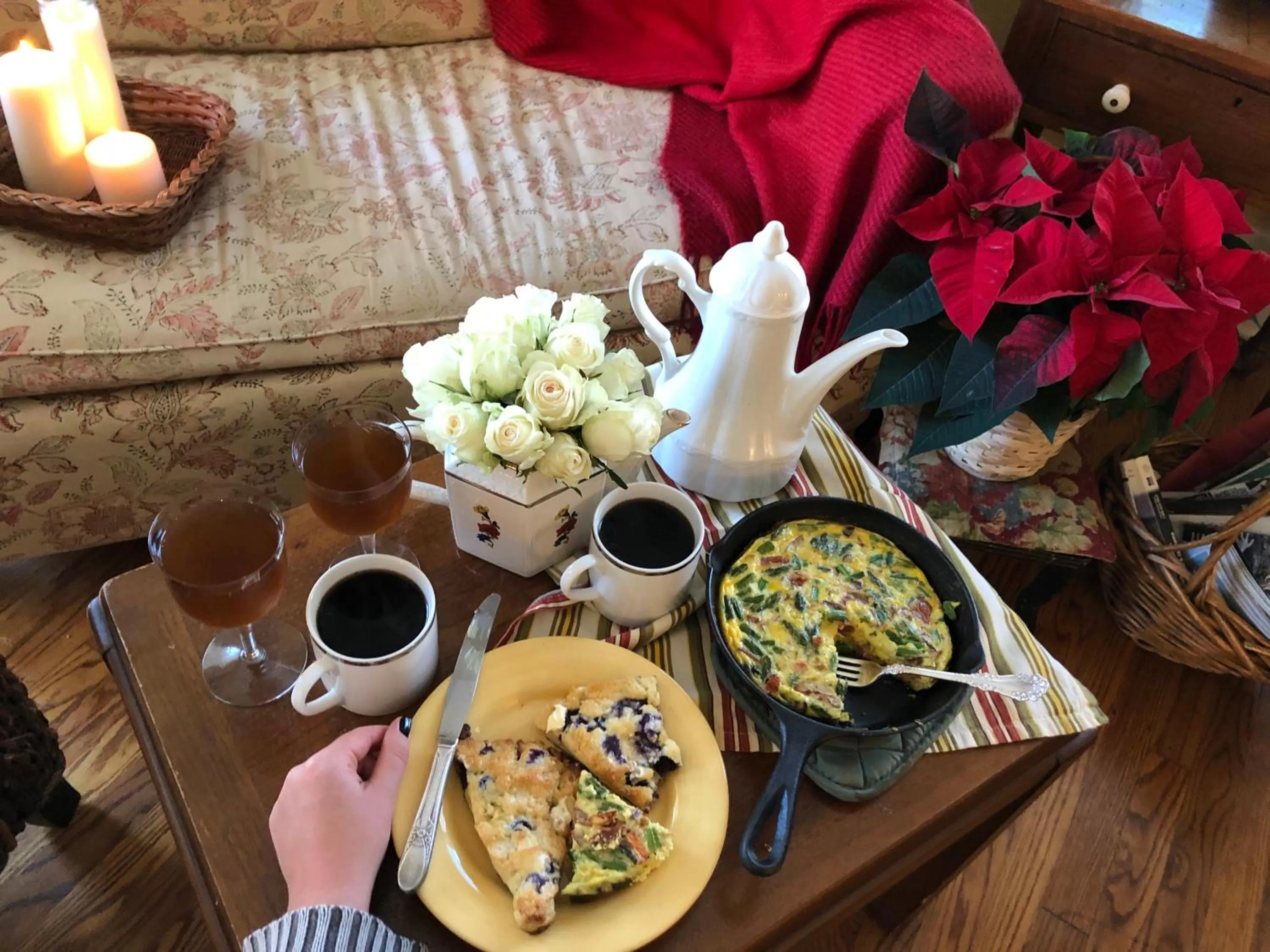 Breakfast in Rosemont B&B Cottages
