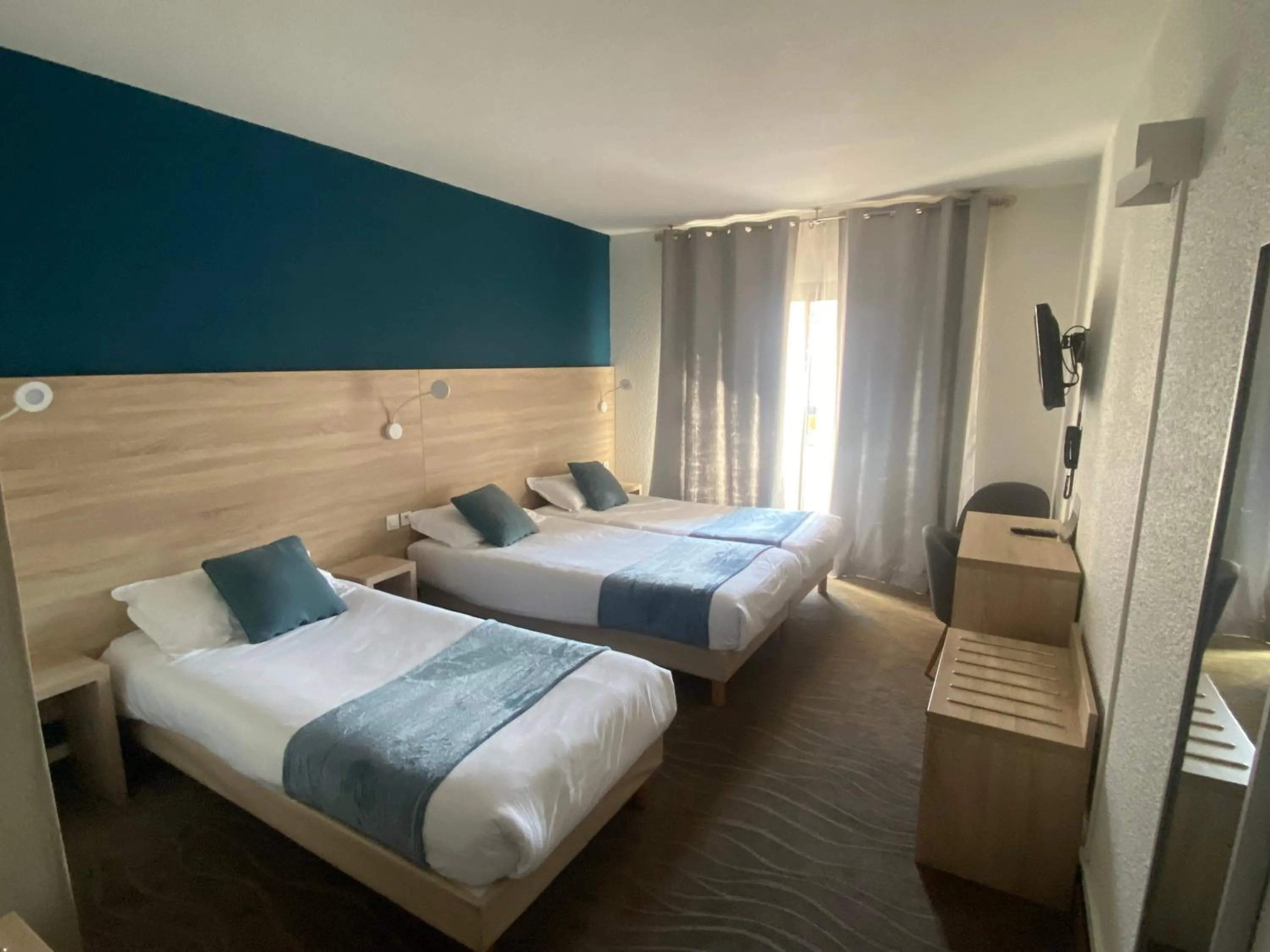 View (from property/room), Bed in Le Floréal