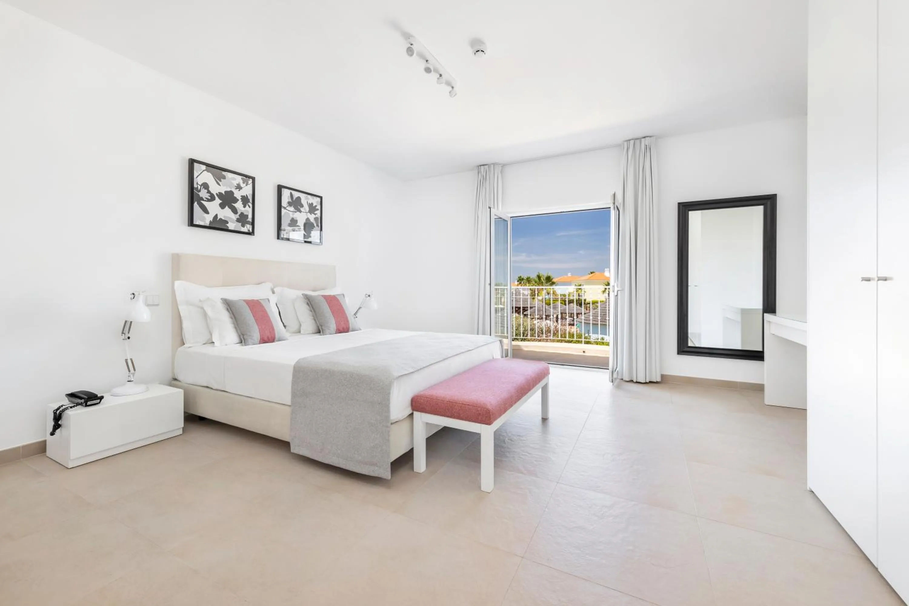 Bed in Eden Villas & Apartments