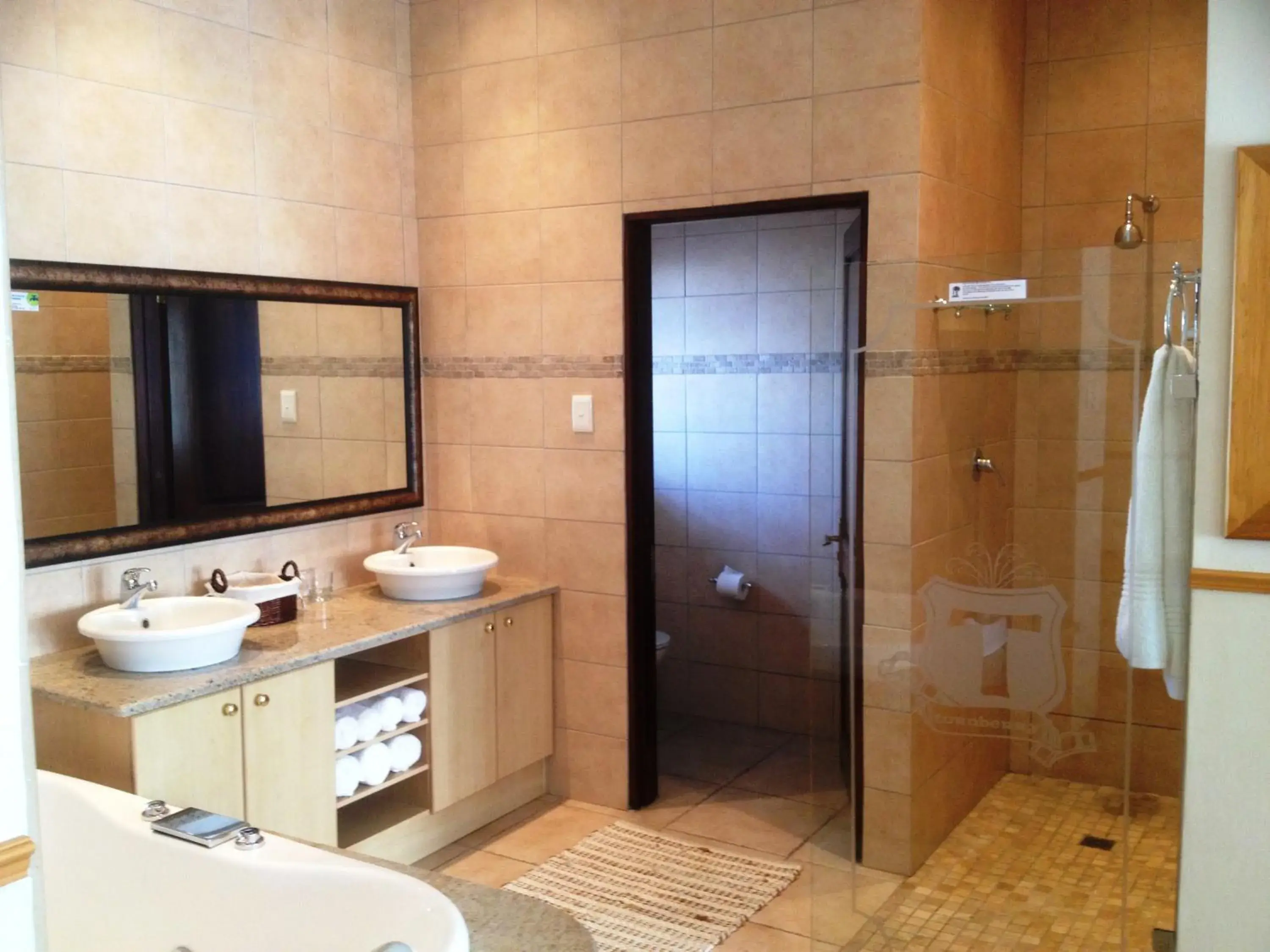 Suite - single occupancy in Turnberry Boutique Hotel Suite - single occupancy in Turnberry Boutique Hotel