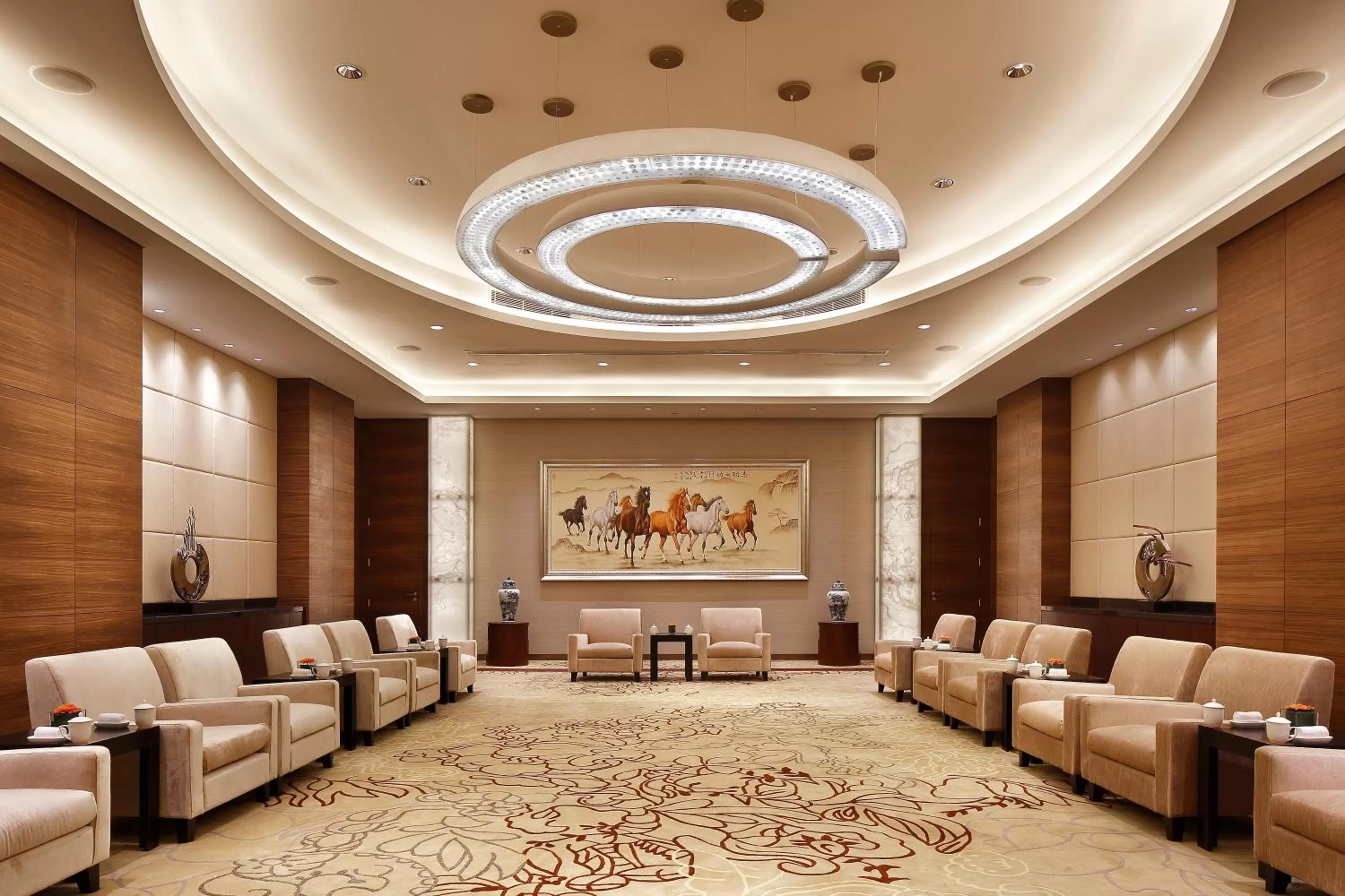 Meeting/conference room in Crowne Plaza Yangzhou by IHG