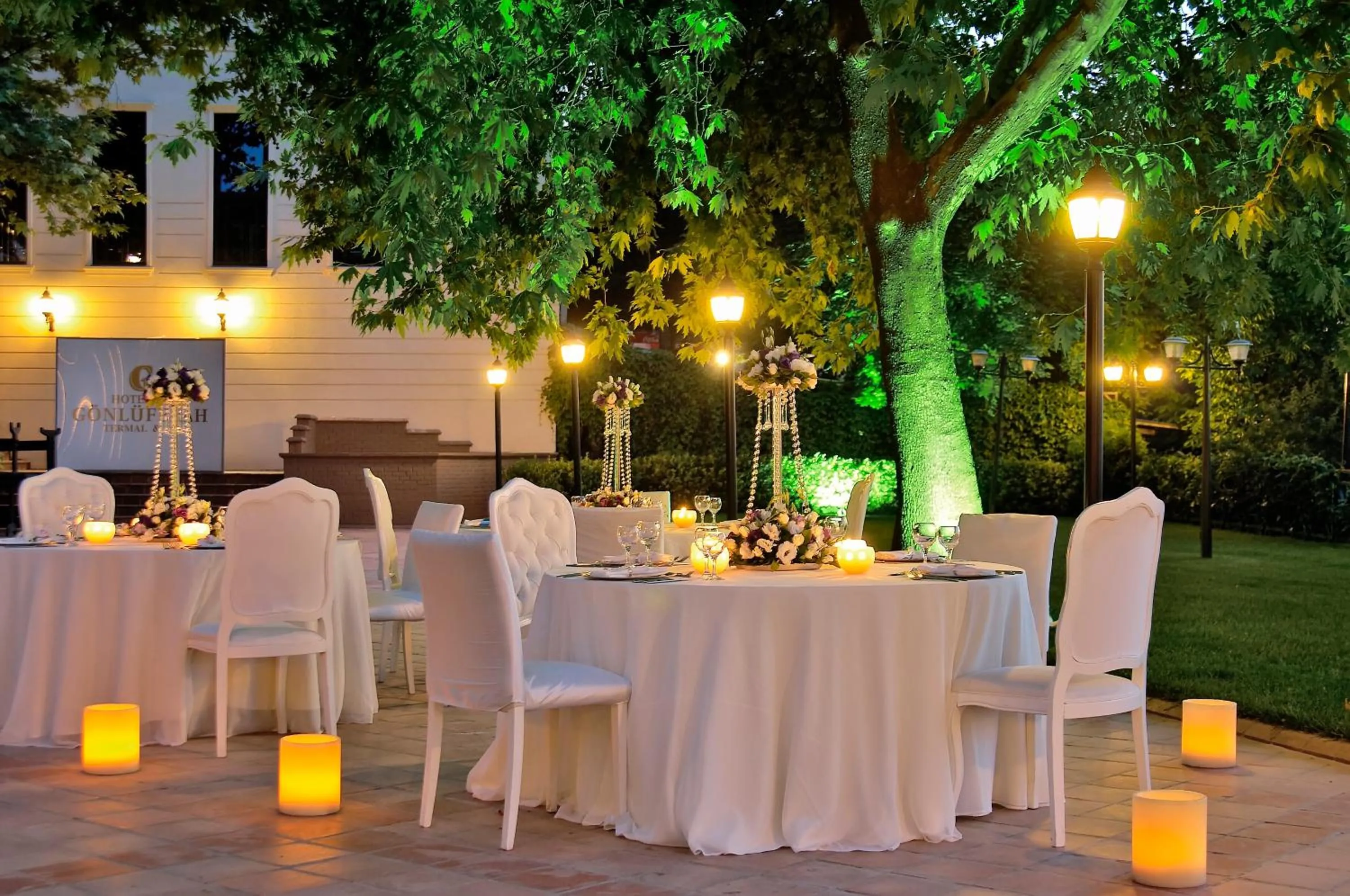 Restaurant/places to eat in Gonluferah Thermal Hotel