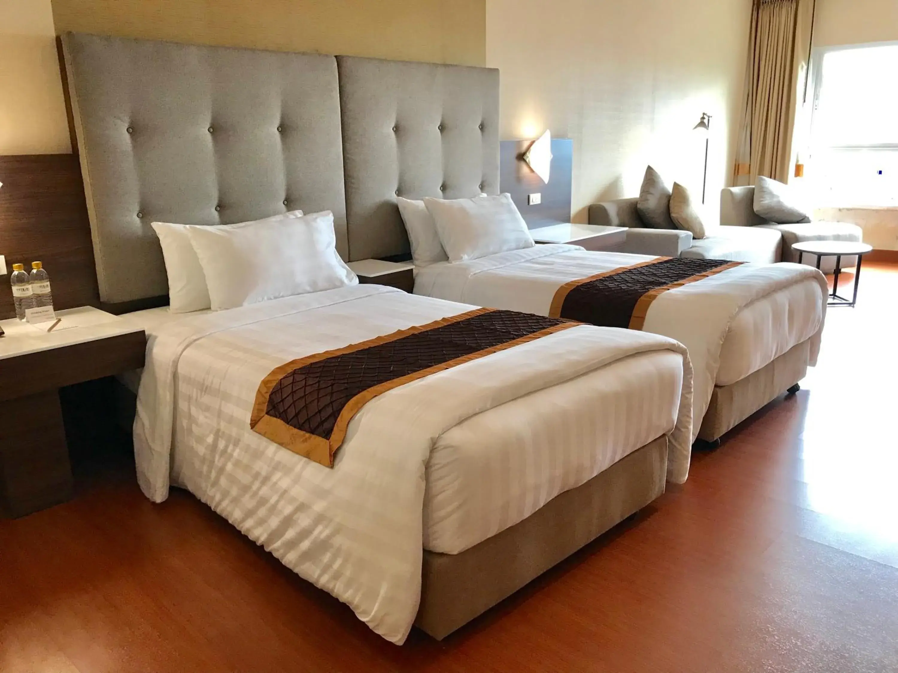 Photo of the whole room, Bed in Furama Chiang Mai