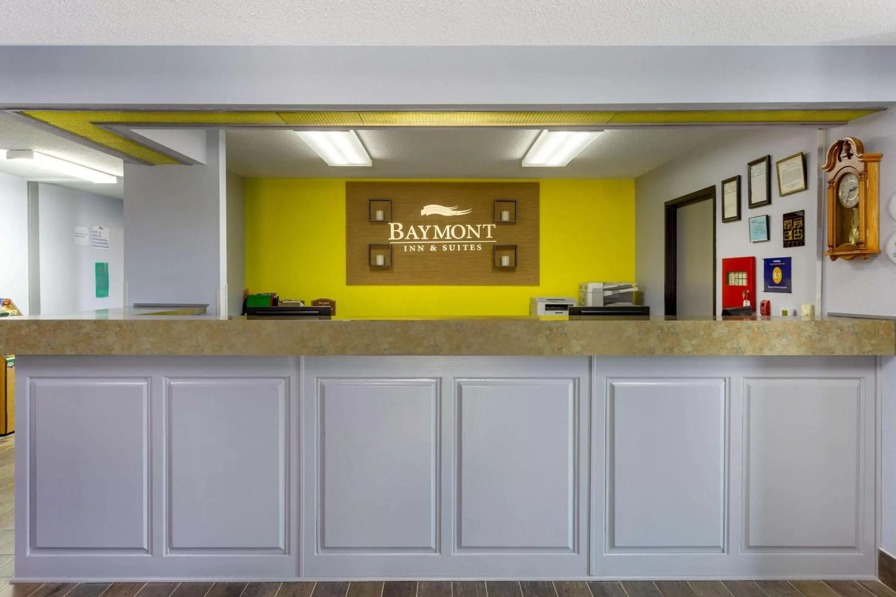 Lobby or reception, Lobby/Reception in Baymont by Wyndham Marinette