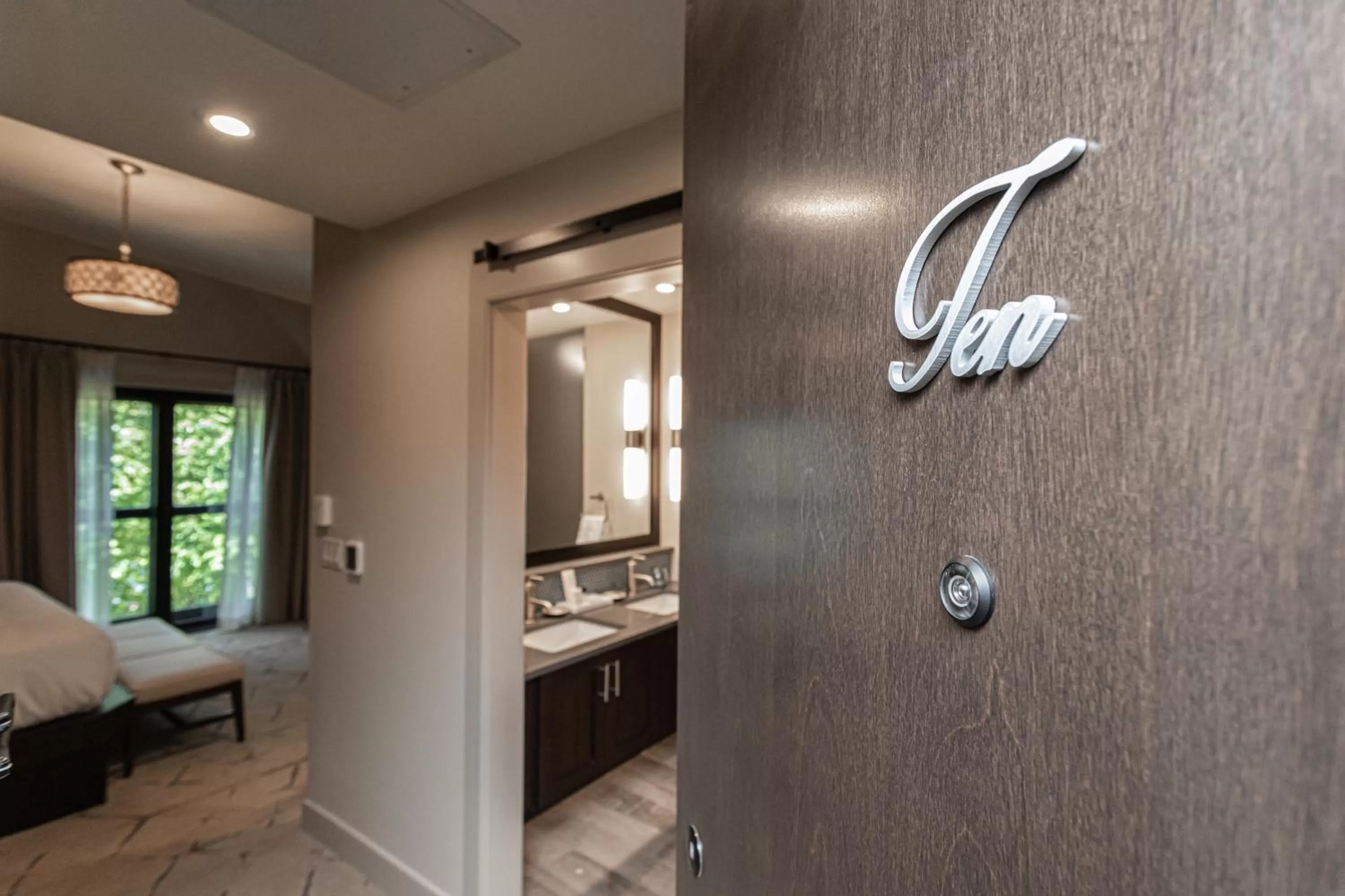 Bed in Ghost Light Inn