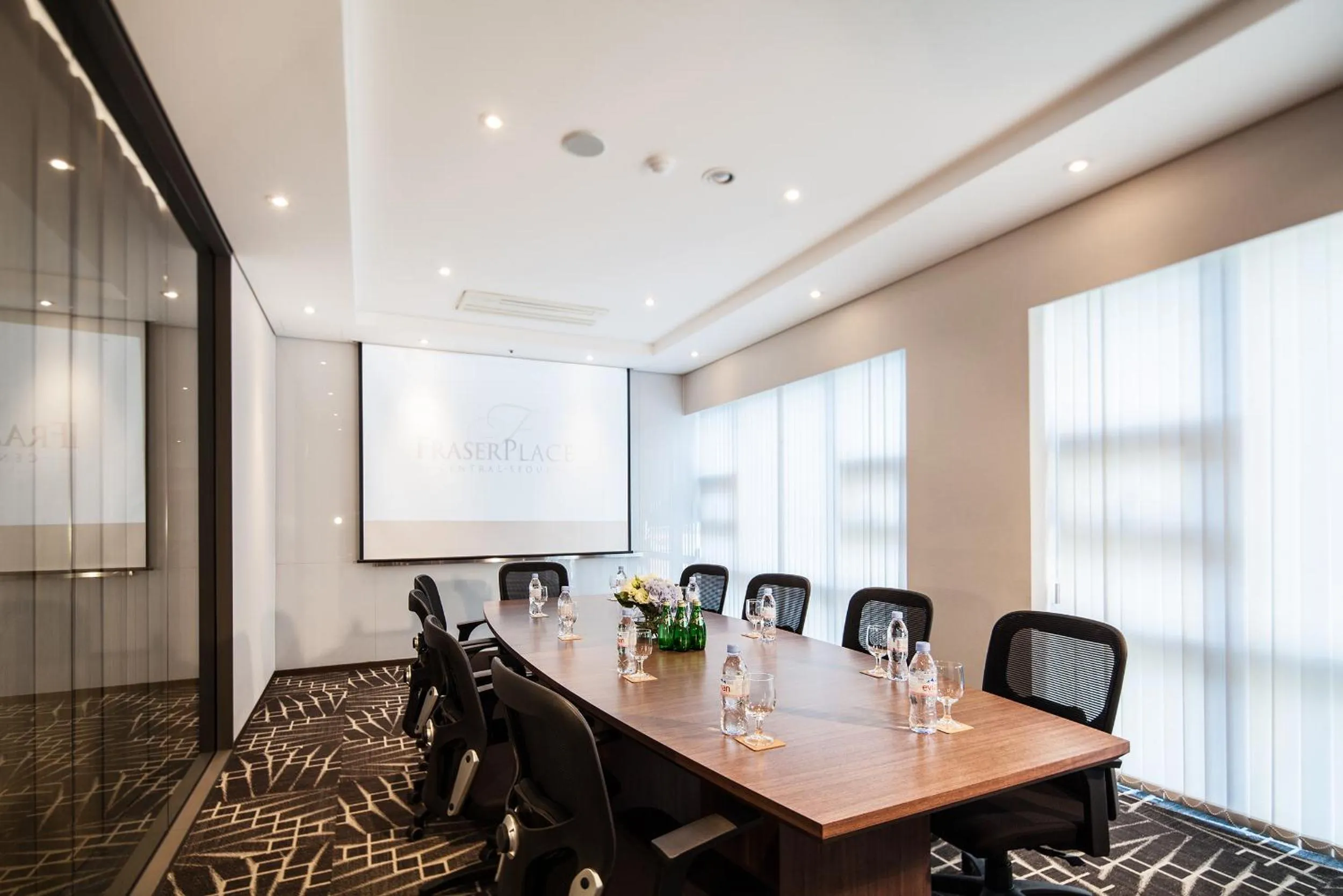 Meeting/conference room in Fraser Place Central Seoul