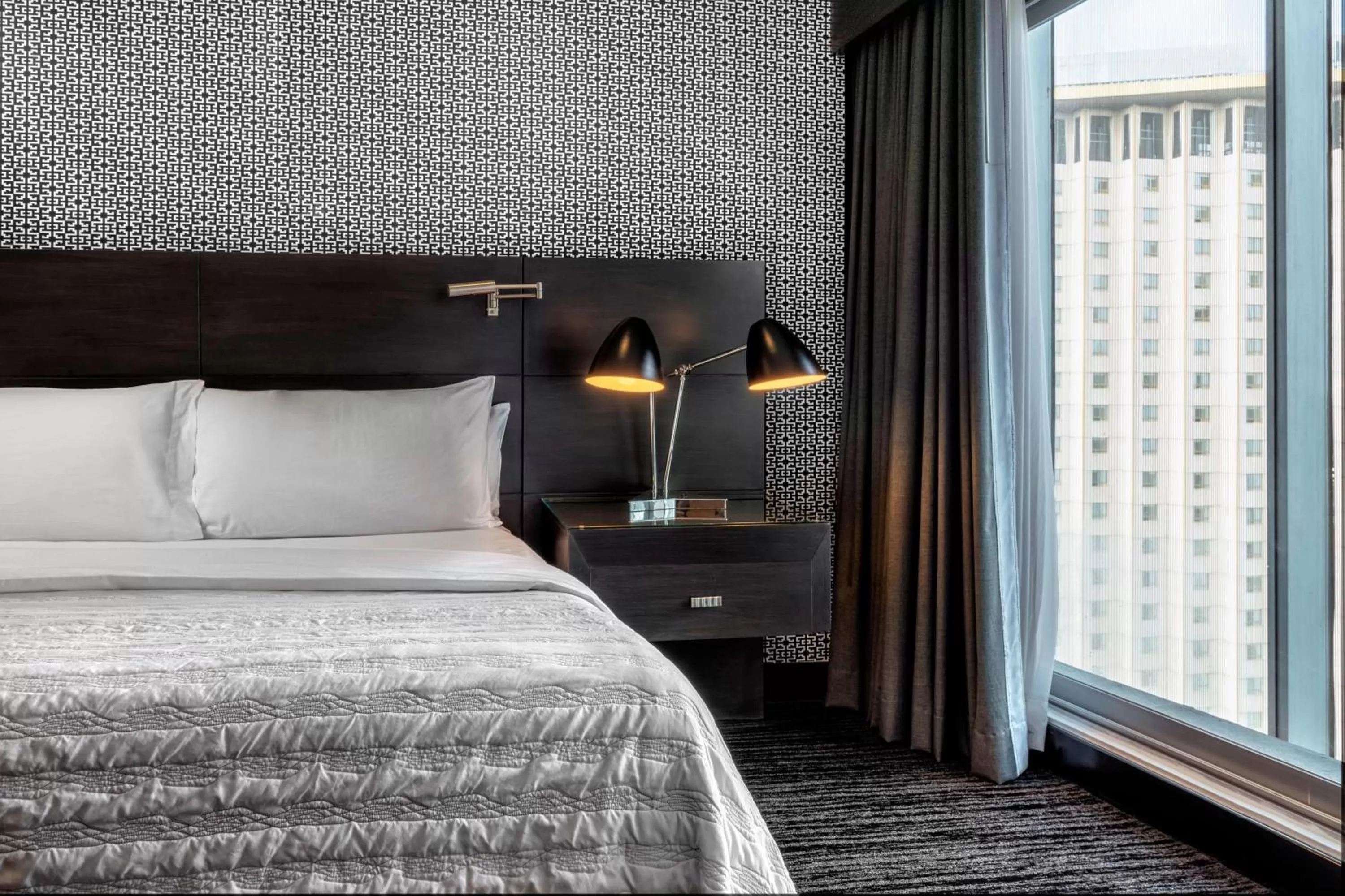 Bedroom, Bed in Le Méridien Mexico City Reforma