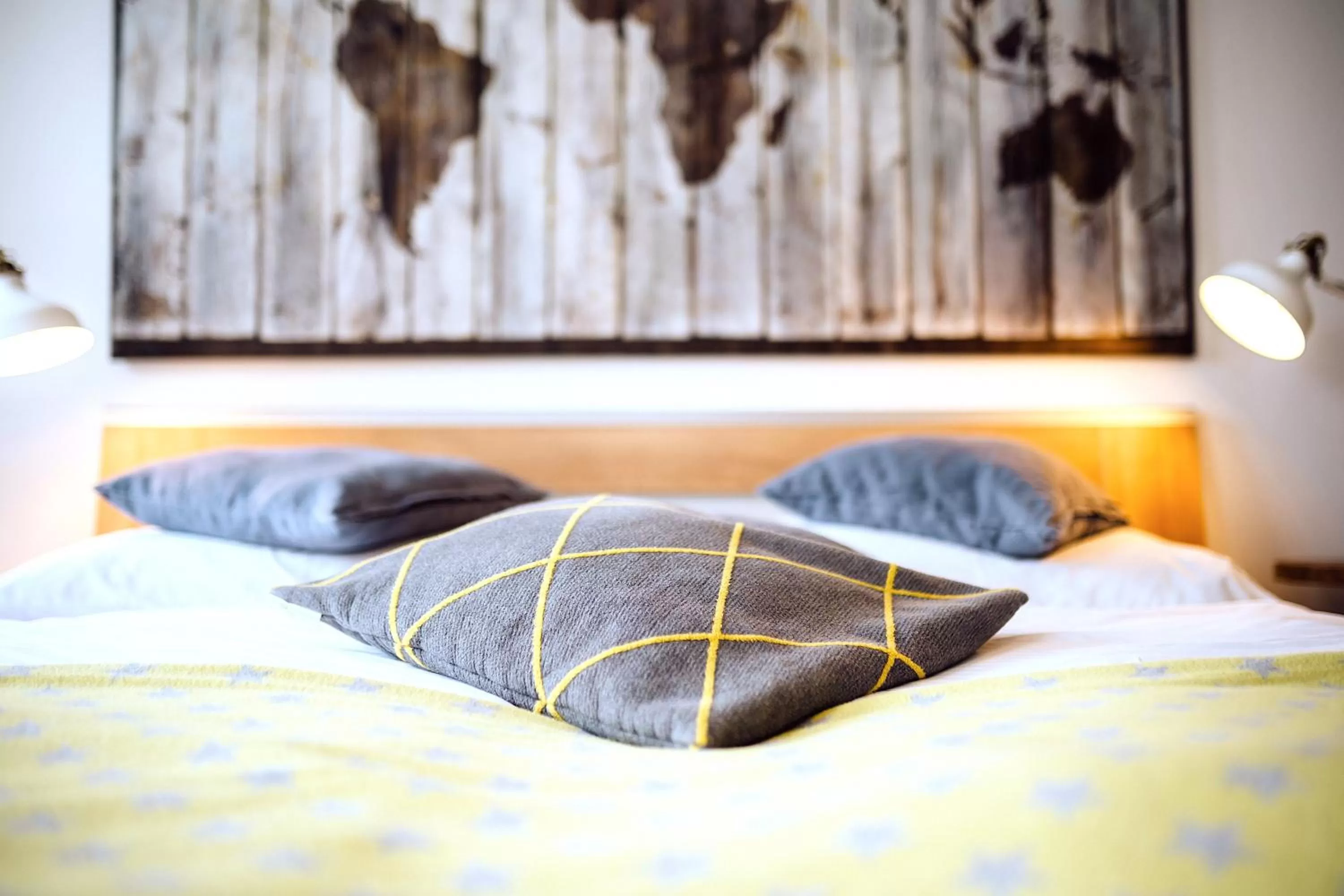 Bed in Das Hotel Stern, B&B KG - digital & contactless check-in