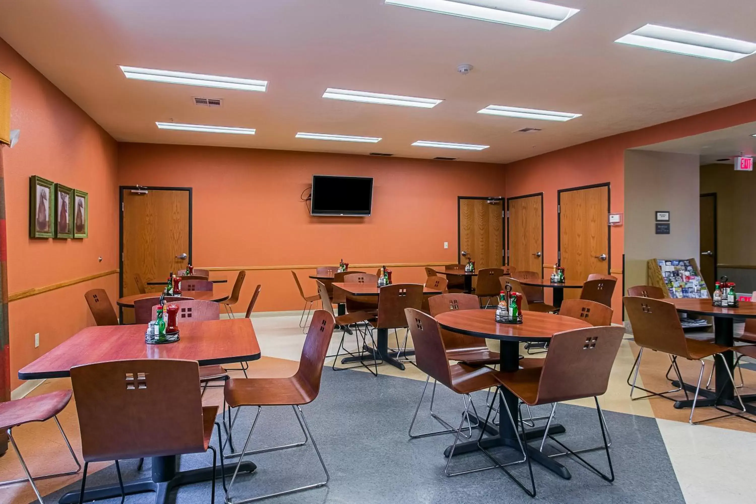 Continental breakfast in Hotel Ruidoso Continental breakfast in Hotel Ruidoso