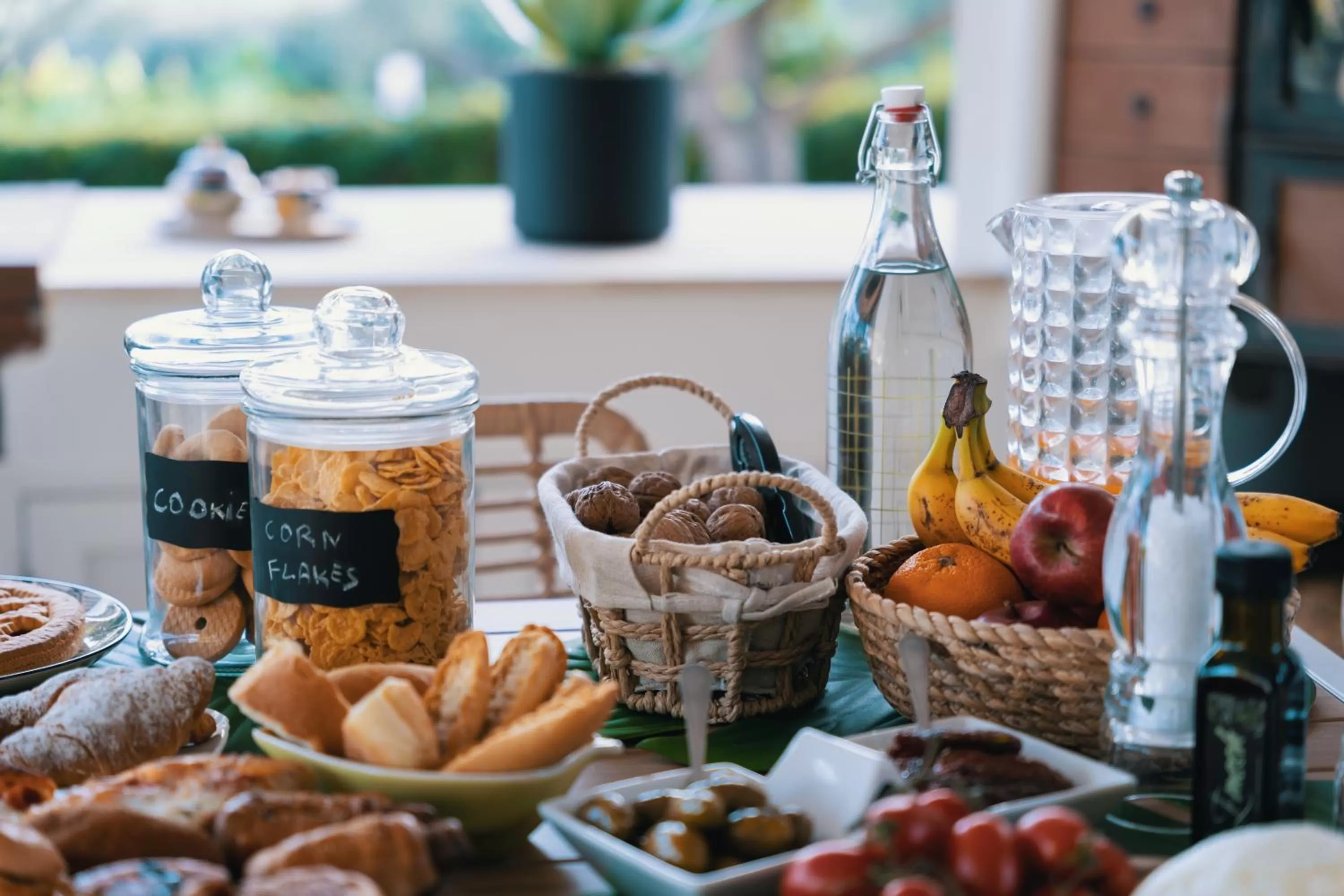 Breakfast in Emesh Boutique Suite