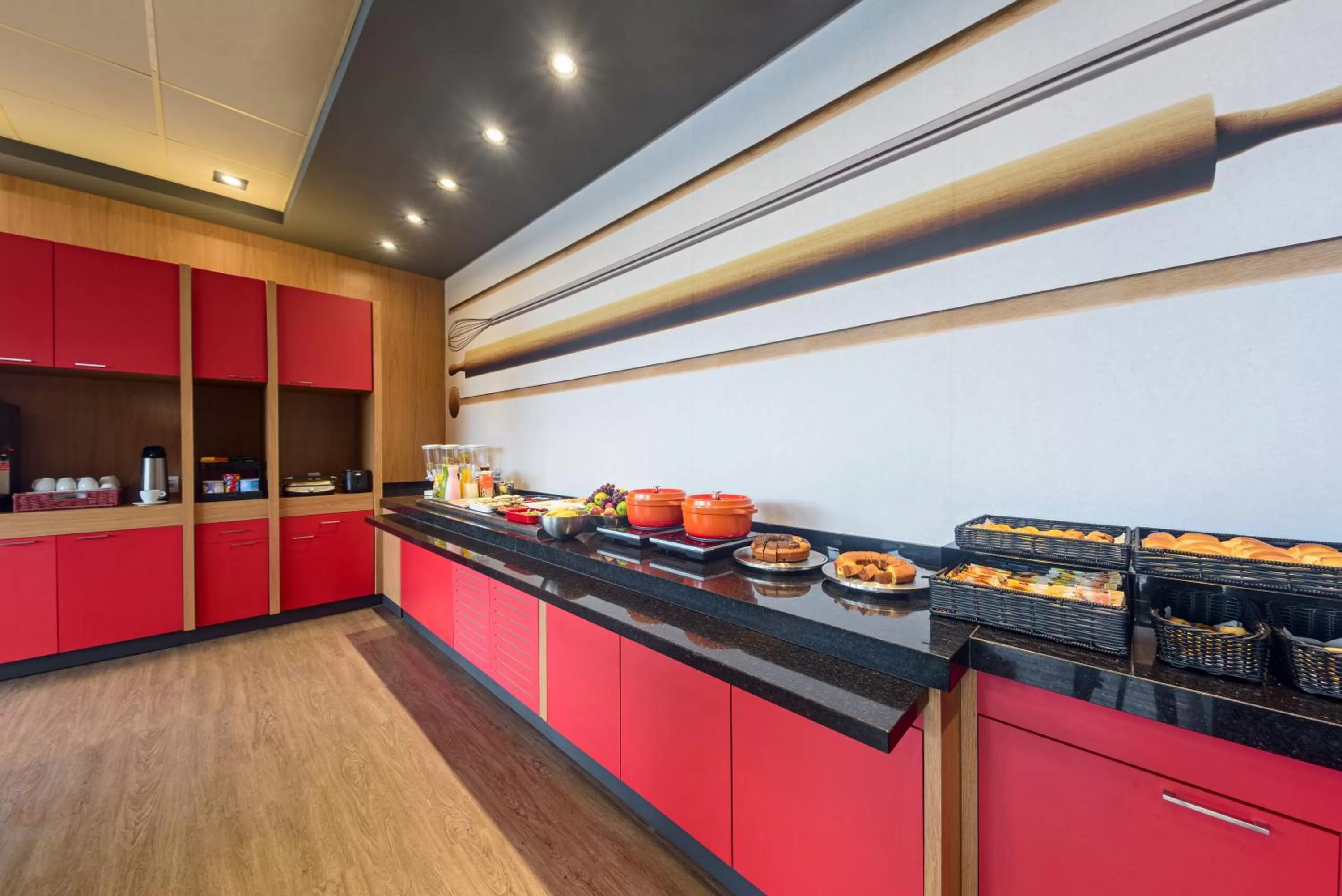 Kitchen or kitchenette in ibis Guaiba