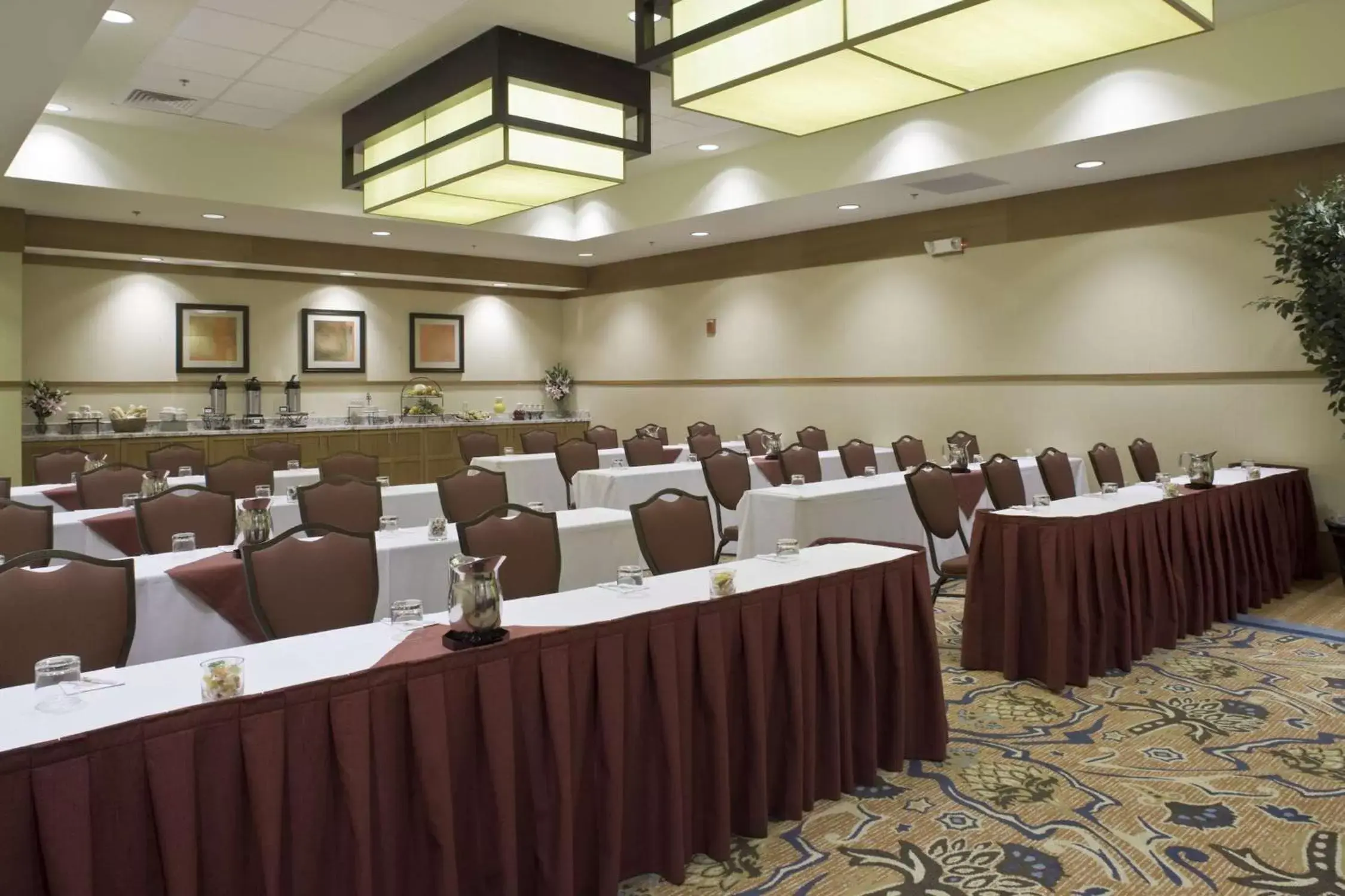 Meeting/conference room in DoubleTree by Hilton Phoenix- Tempe