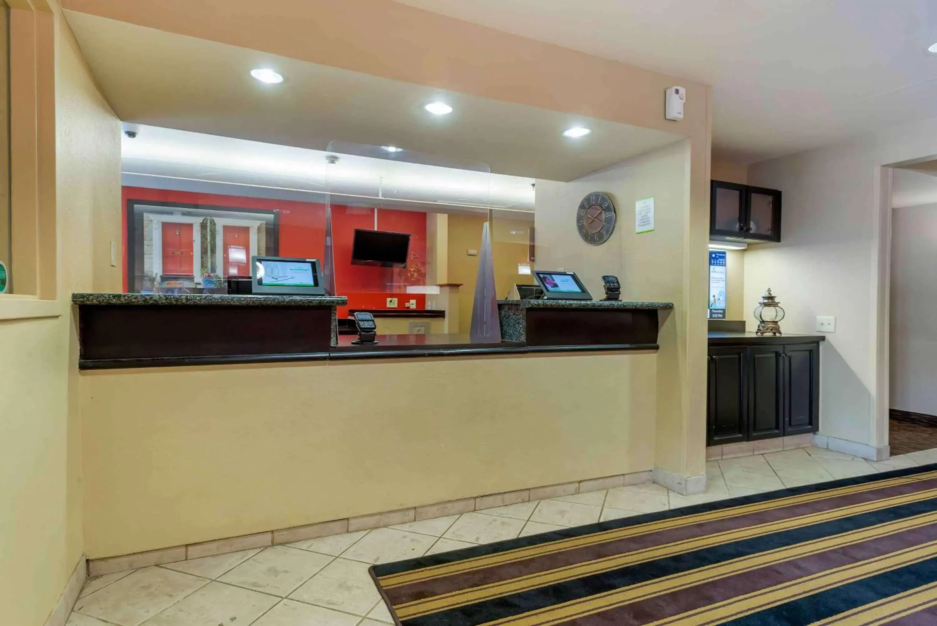 Lobby or reception, Lobby/Reception in Extended Stay America Suites - Piscataway - Rutgers University