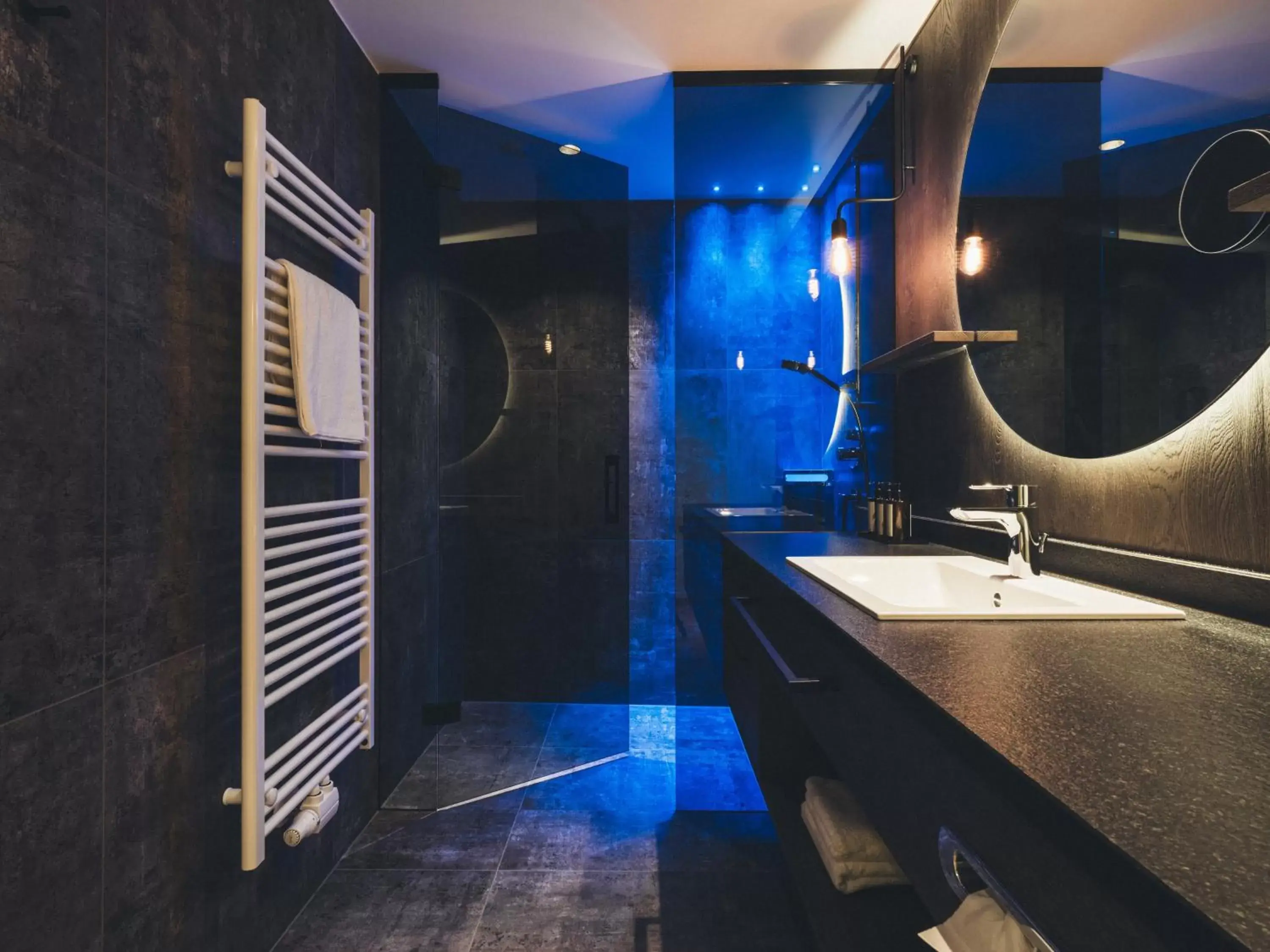 Junior Suite with Mountain View - single occupancy in Hotel Tirolerhof 4 Sterne Superior Junior Suite with Mountain View - single occupancy in Hotel Tirolerhof 4 Sterne Superior