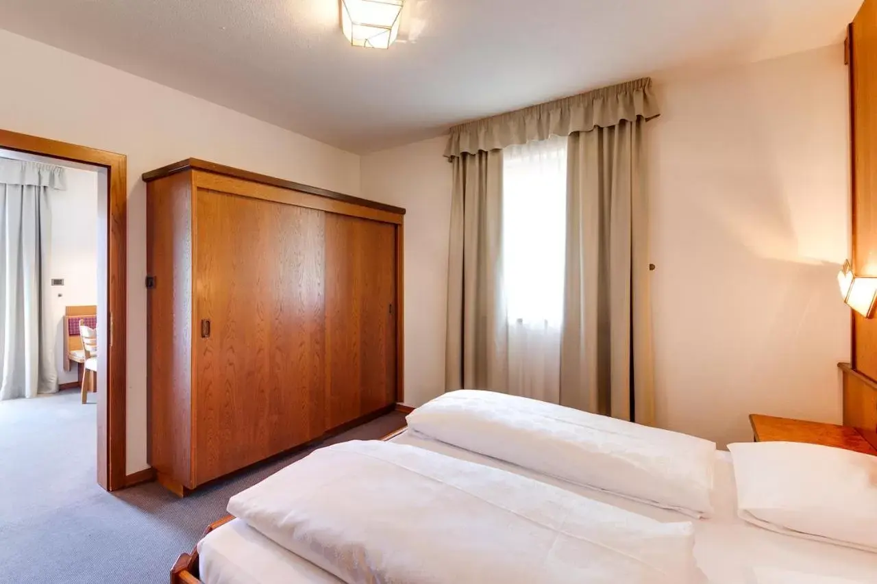 Photo of the whole room, Bed in Smy Koflerhof Wellness & Spa Dolomiti