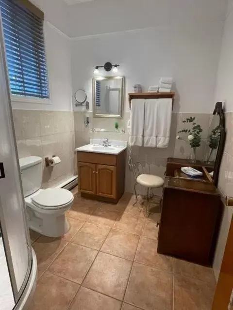 Bathroom in Auberge Presbytere Mont Lac-Vert