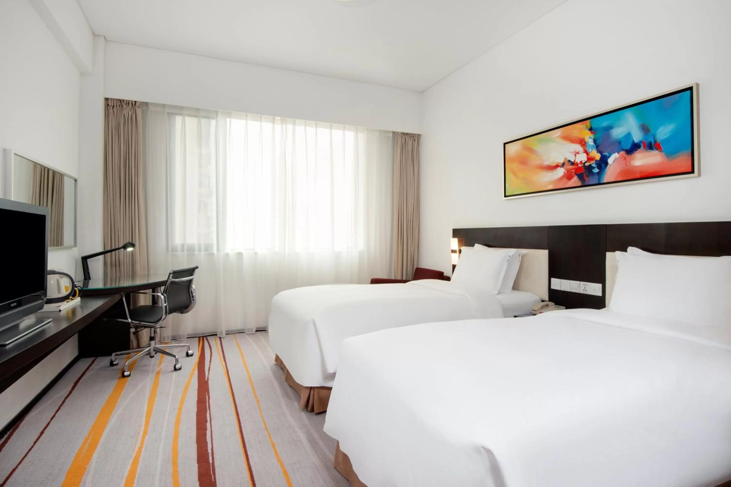 Photo of the whole room, Bed in Holiday Inn Express Chengdu Gulou-Tianfu Square Chunxi Road Branch