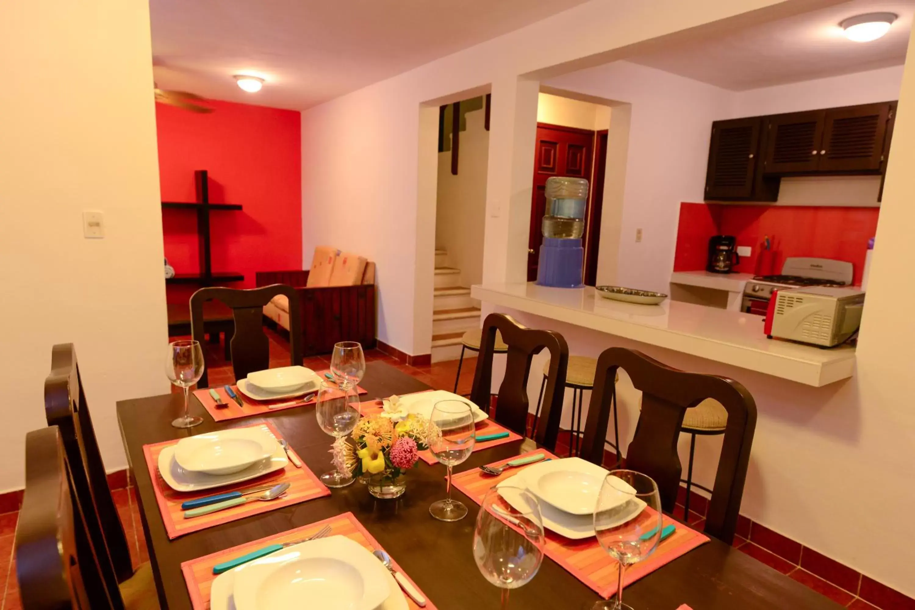 Kitchen or kitchenette, Restaurant/Places to Eat in Hotel Villas Colibrí Suites & Bungalows